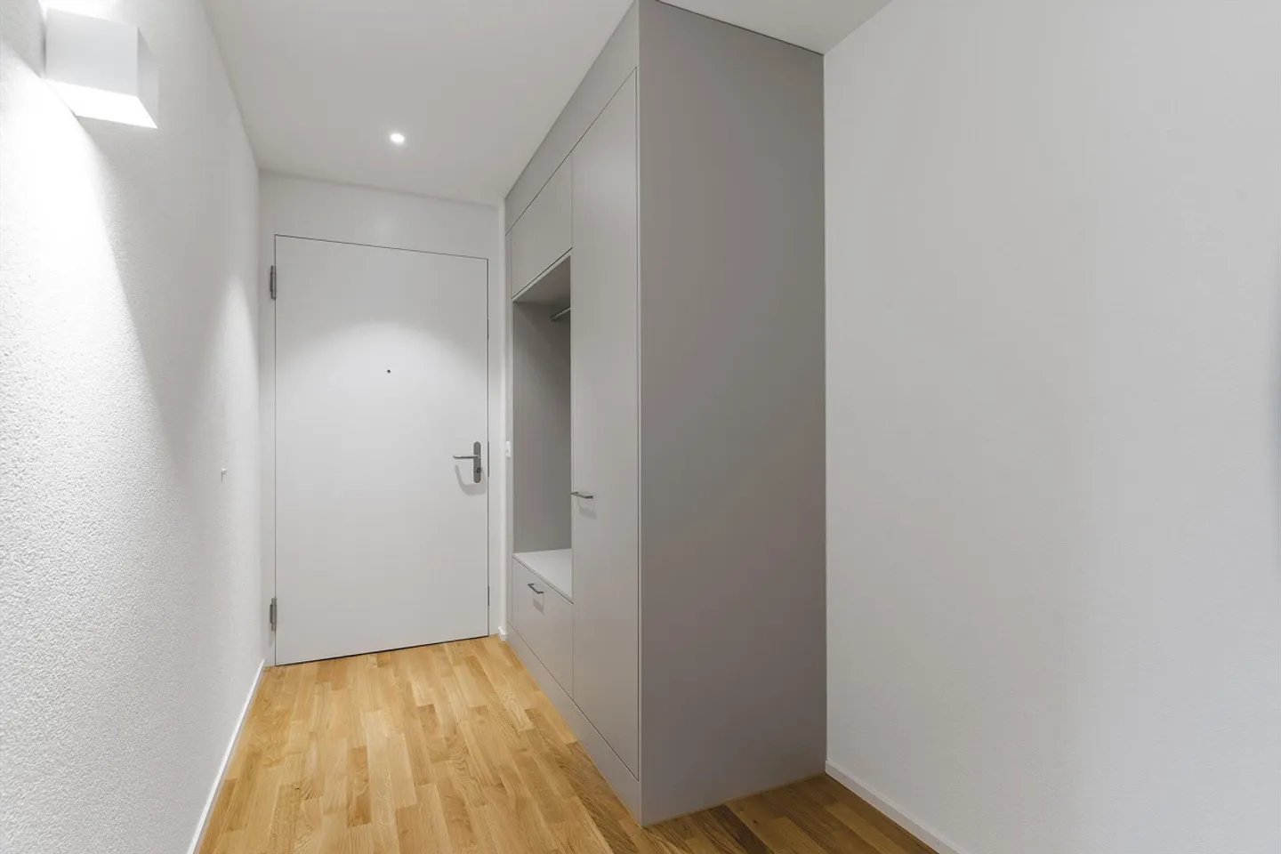 Moderno appartamento di 3,5 stanze con vista sul verde - Foto 2 di 6