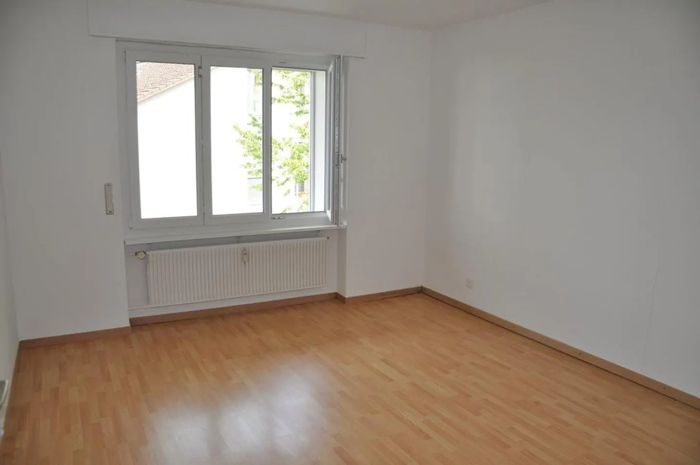 Moderne 4.5-Zimmer Wohnung - Foto 4 von 6