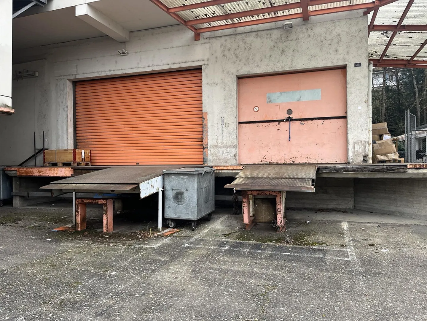 Warehouse with basement and office - Photo 1 of 9