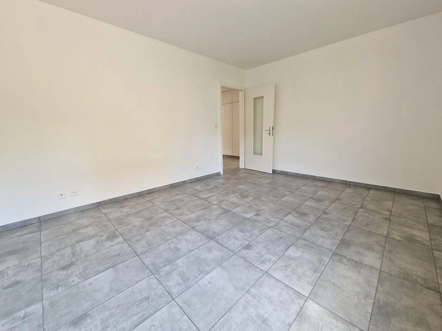 4 Camere Luminoso e Spazioso in una Posizione Tranquilla - Foto 7 di 9