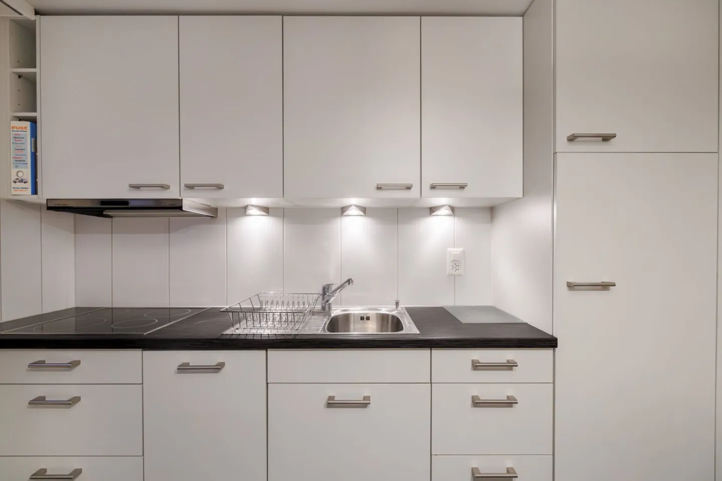 Everest appartamento ristrutturato di 3,5 locali con balcone sud e ovest. - Foto 8 di 15