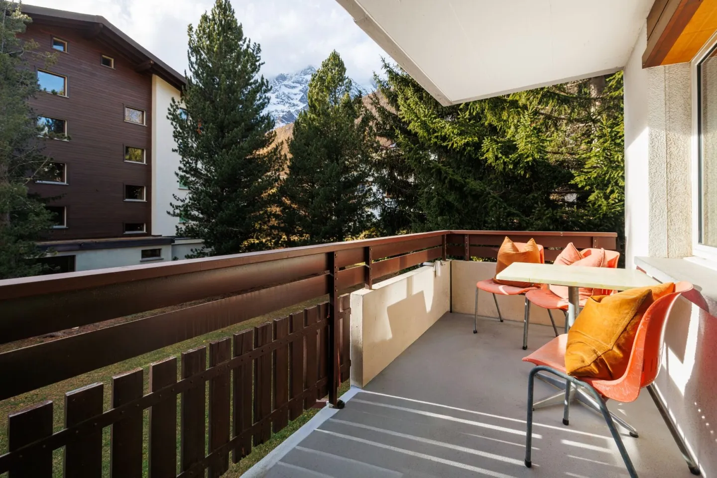 Everest appartamento ristrutturato di 3,5 locali con balcone sud e ovest. - Foto 10 di 15