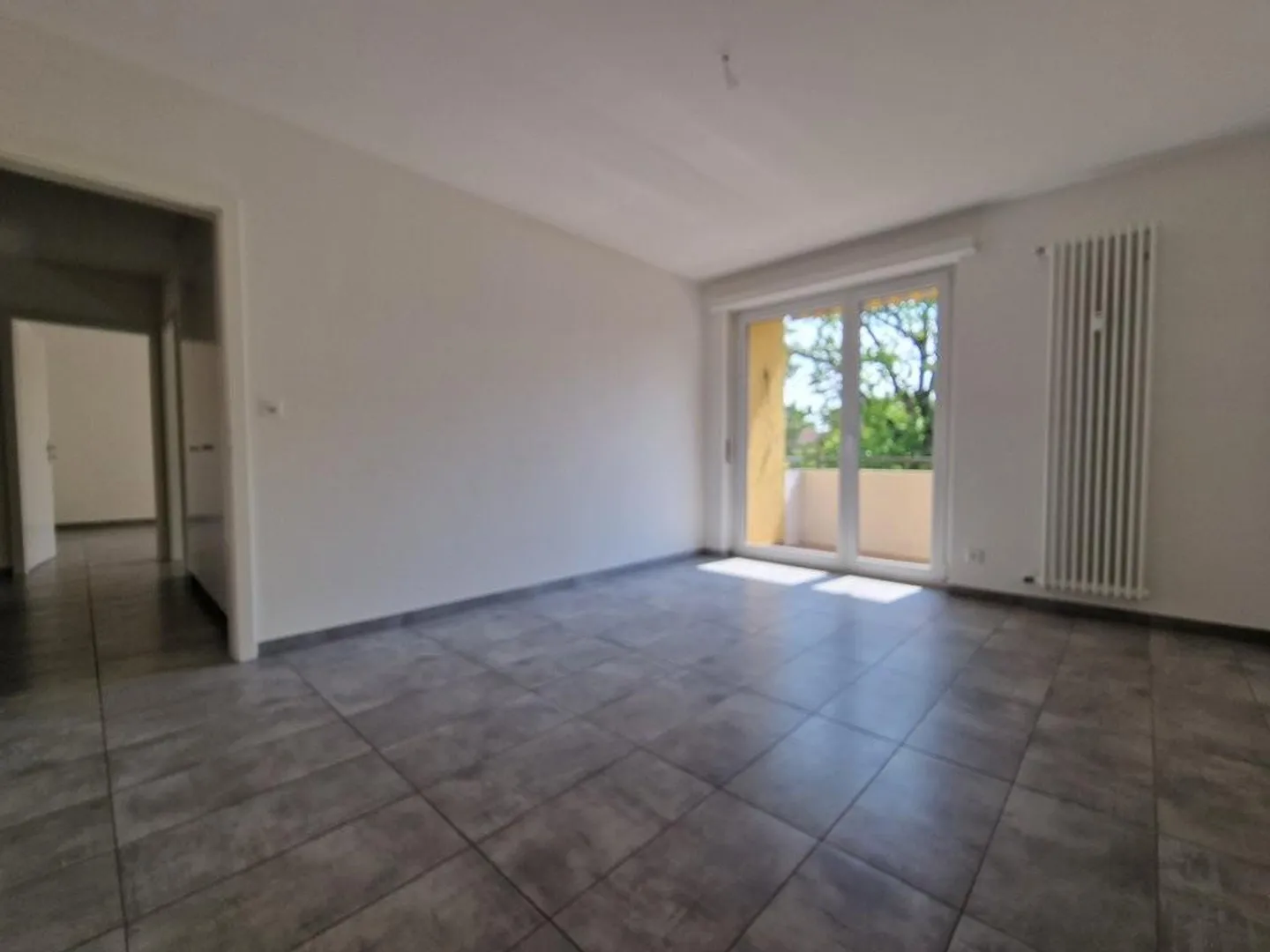 4 Camere Luminoso e Spazioso in una Posizione Tranquilla - Foto 5 di 9