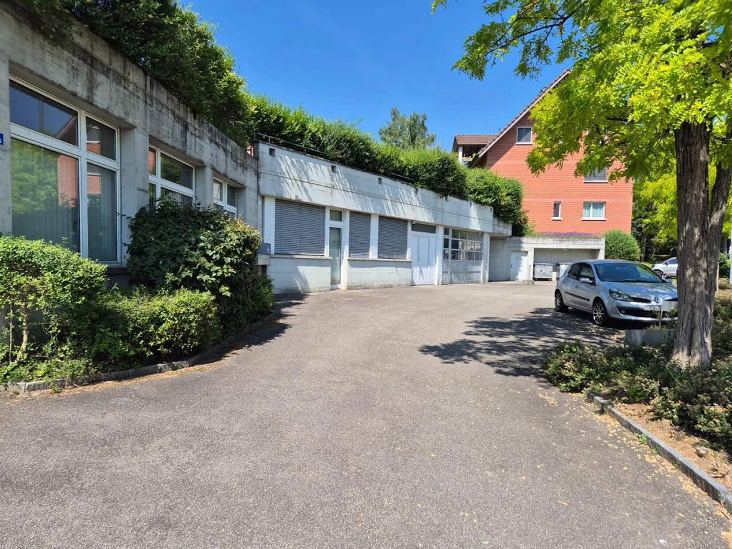 Commercial Space in Ebmatingen - Photo 1 of 4