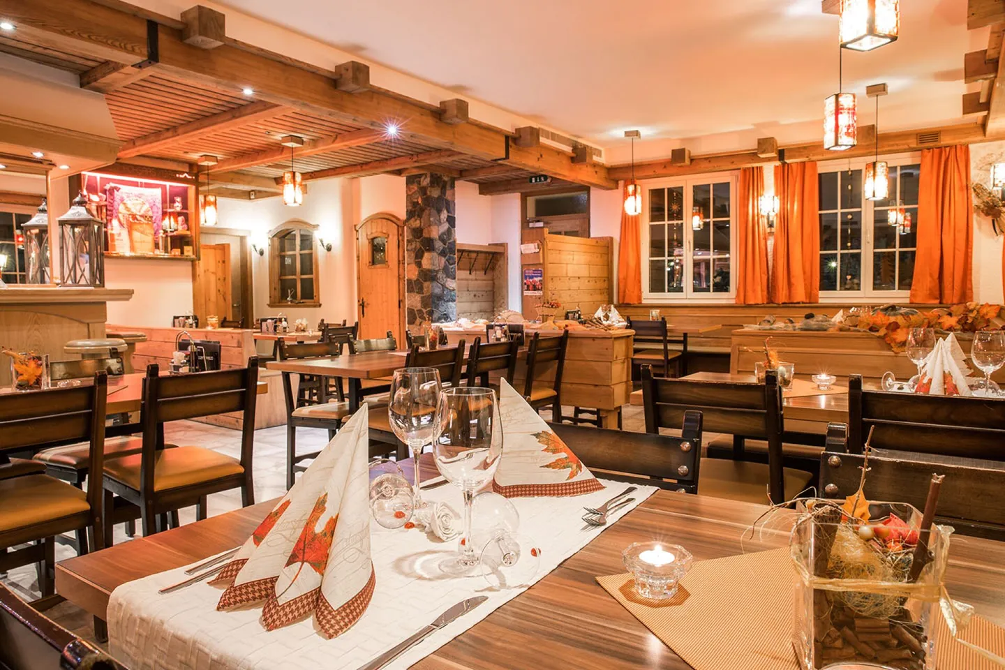 Hotel Alpha, bellissimo hotel a 3 stelle a Saas-Grund - Foto 2 di 17