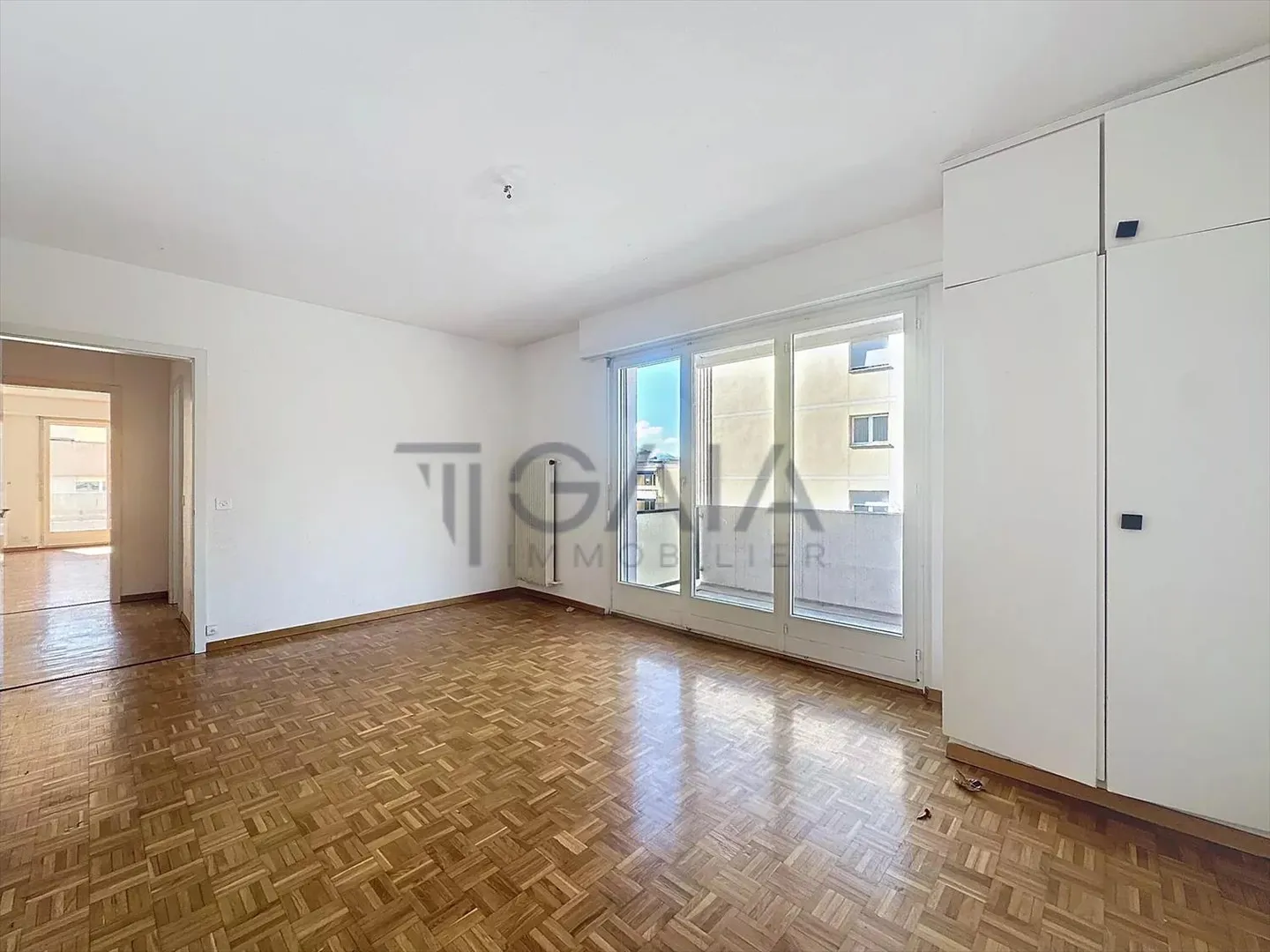 Geräumige Wohnung komplett renoviert - Foto 7 von 7