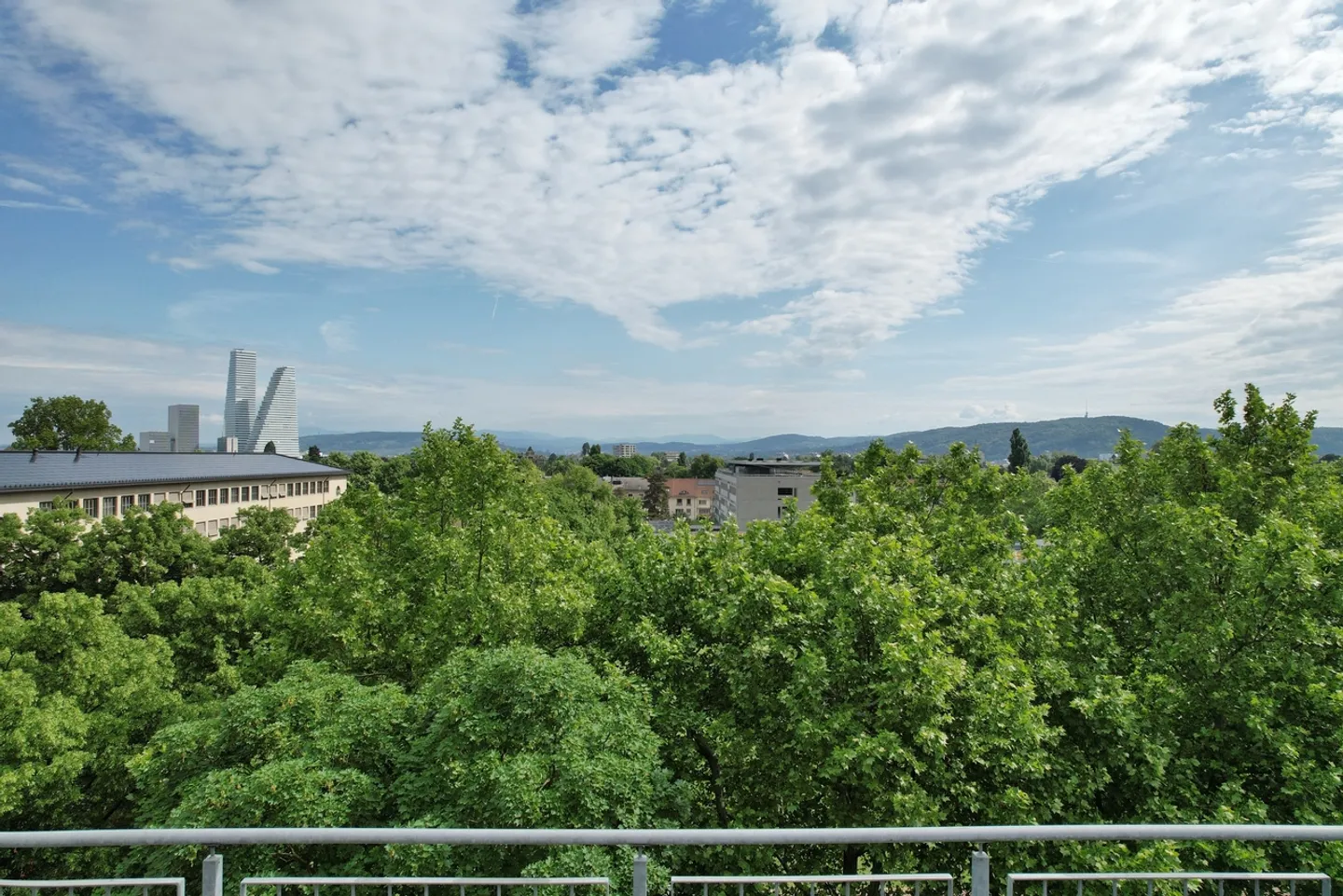 IN CIMA - PENTHOUSE UNICO NEL BAUMGARTNERHAUS - Foto 4 di 11