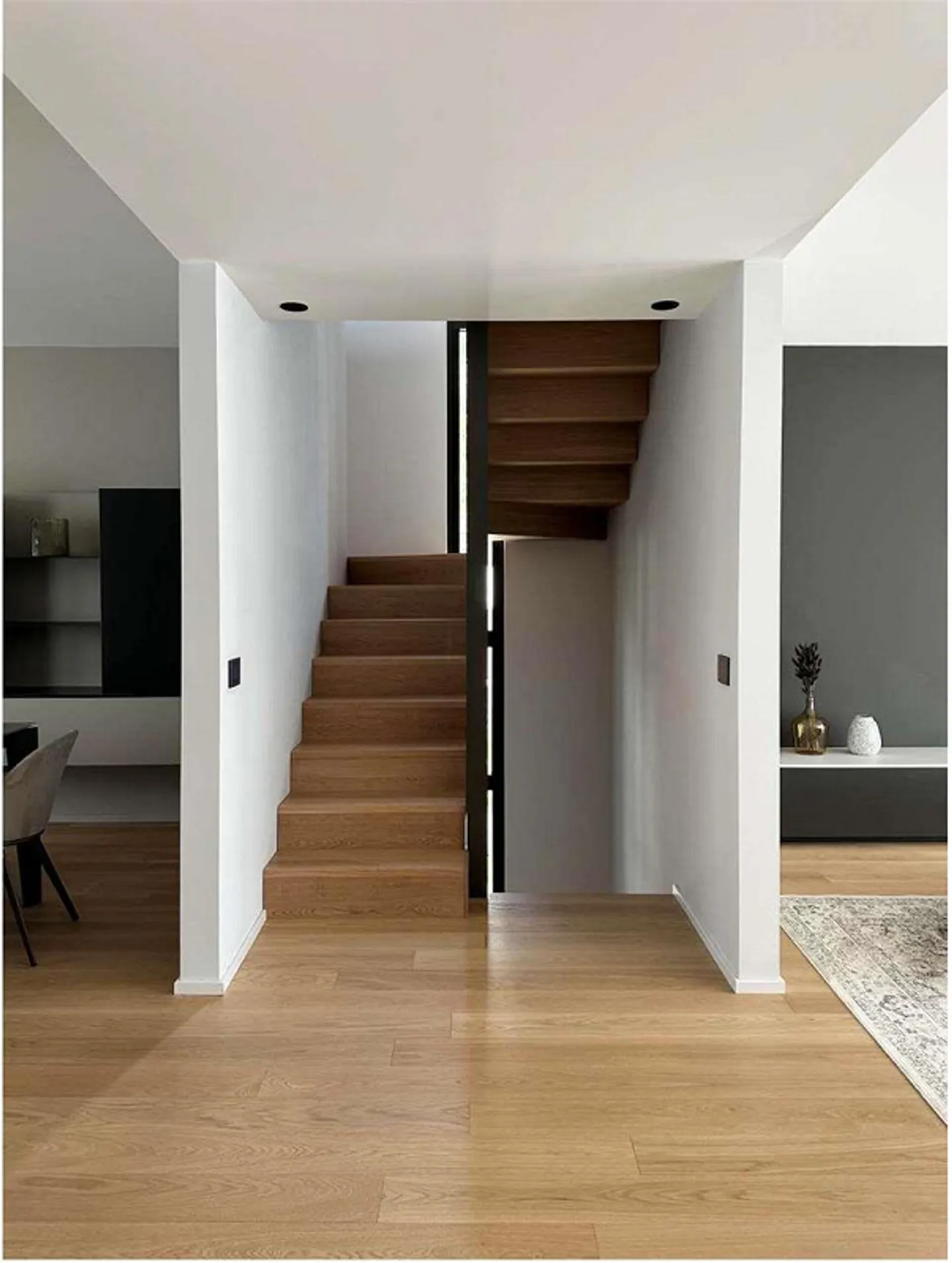 LUGANO - VIGANELLO | EXKLUSIVES PENTHOUSE MIT GROSSEN TERRASSEN - Foto 3 von 6