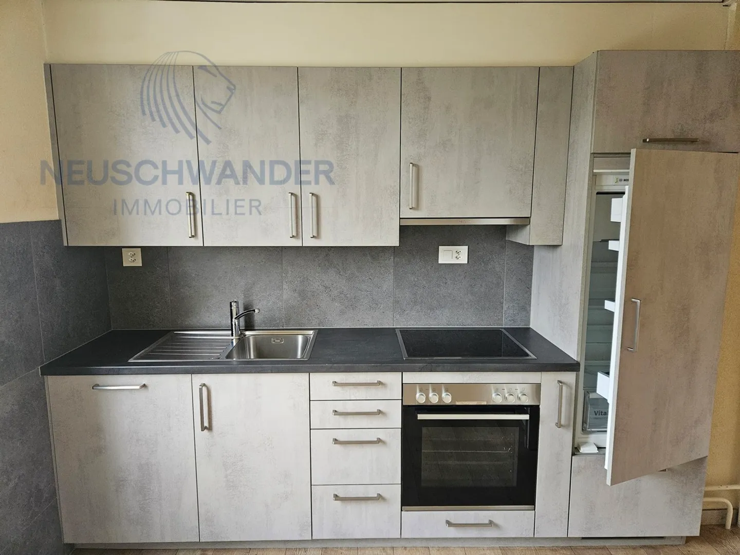 Apartment for rent - Photo 13 of 14