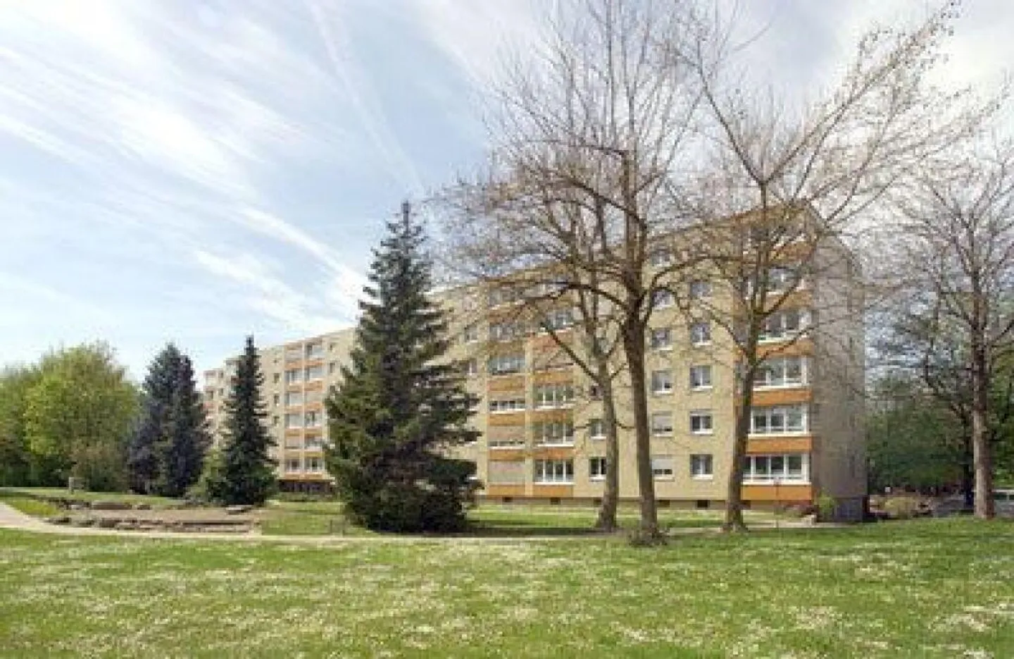3.5 Room Apartment in Herblingen - Photo 1 of 7