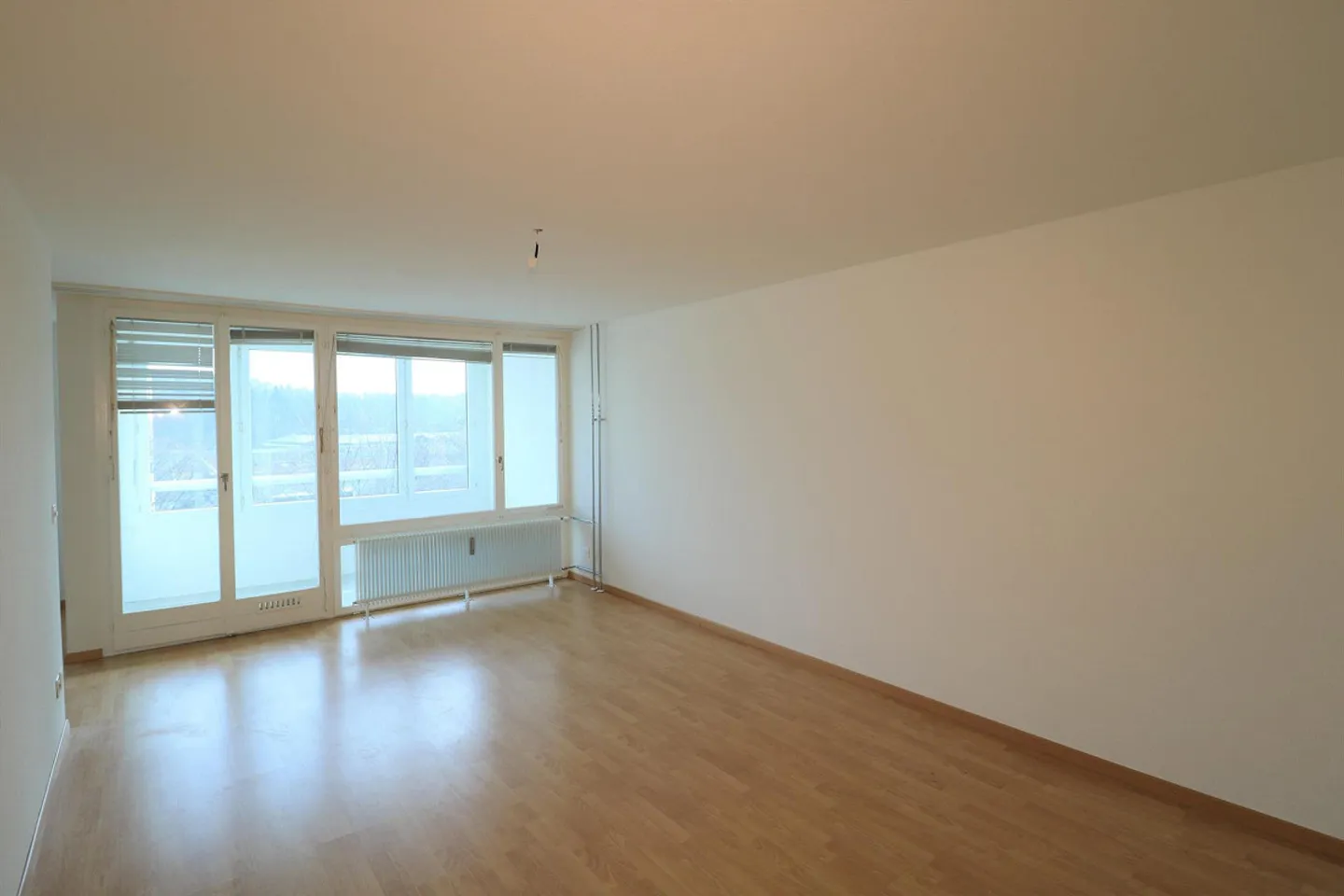 3.5 Room Apartment in Herblingen - Photo 3 of 7