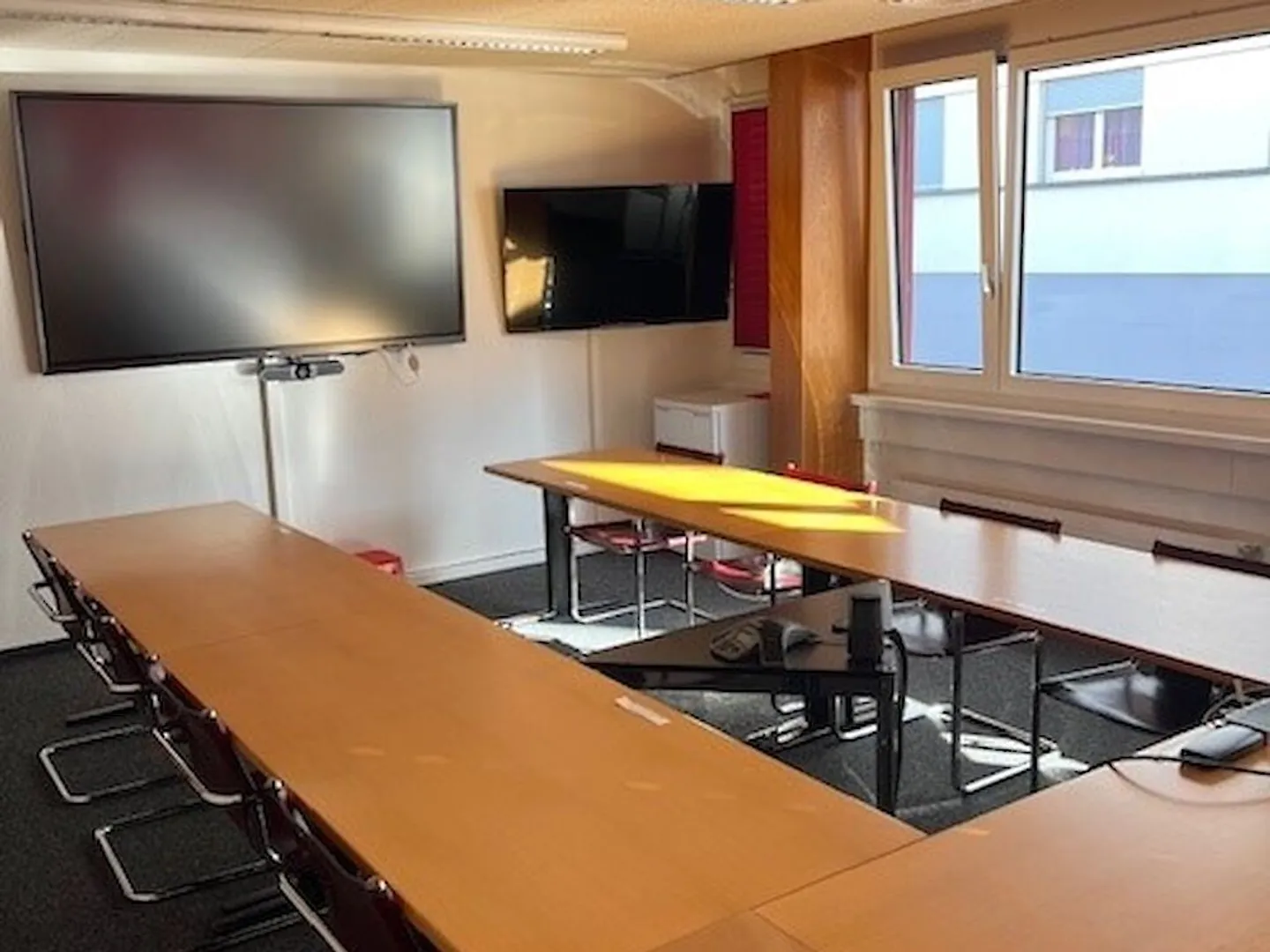 Ufficio di 458 m² (divisibile in due o più unità) vicino al centro di Friburgo - Foto 10 di 13