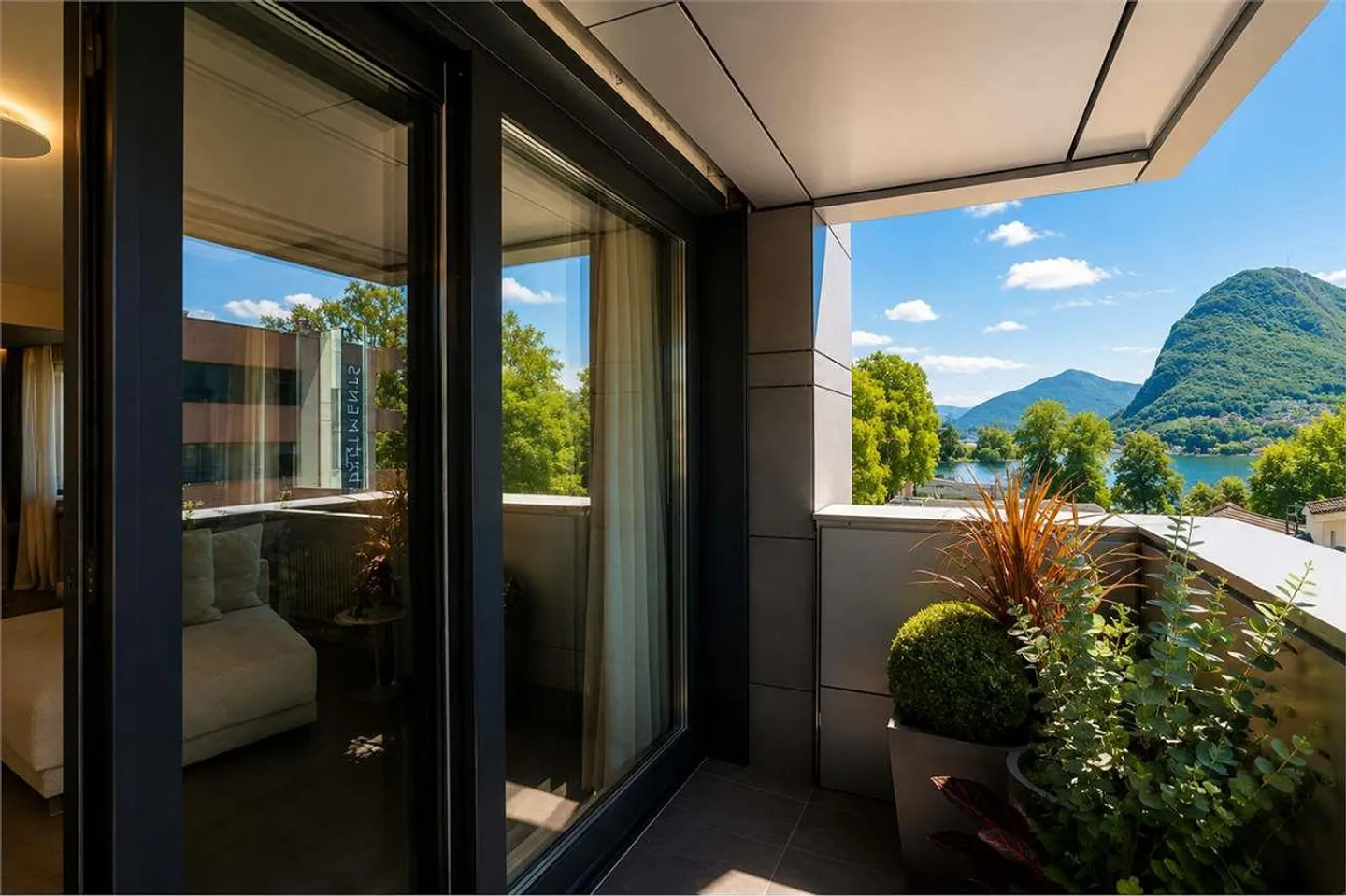 MAISON SECONDAIRE À LUGANO - 3,5 pièces en face du Parc Ciani - Photo 1 sur 13