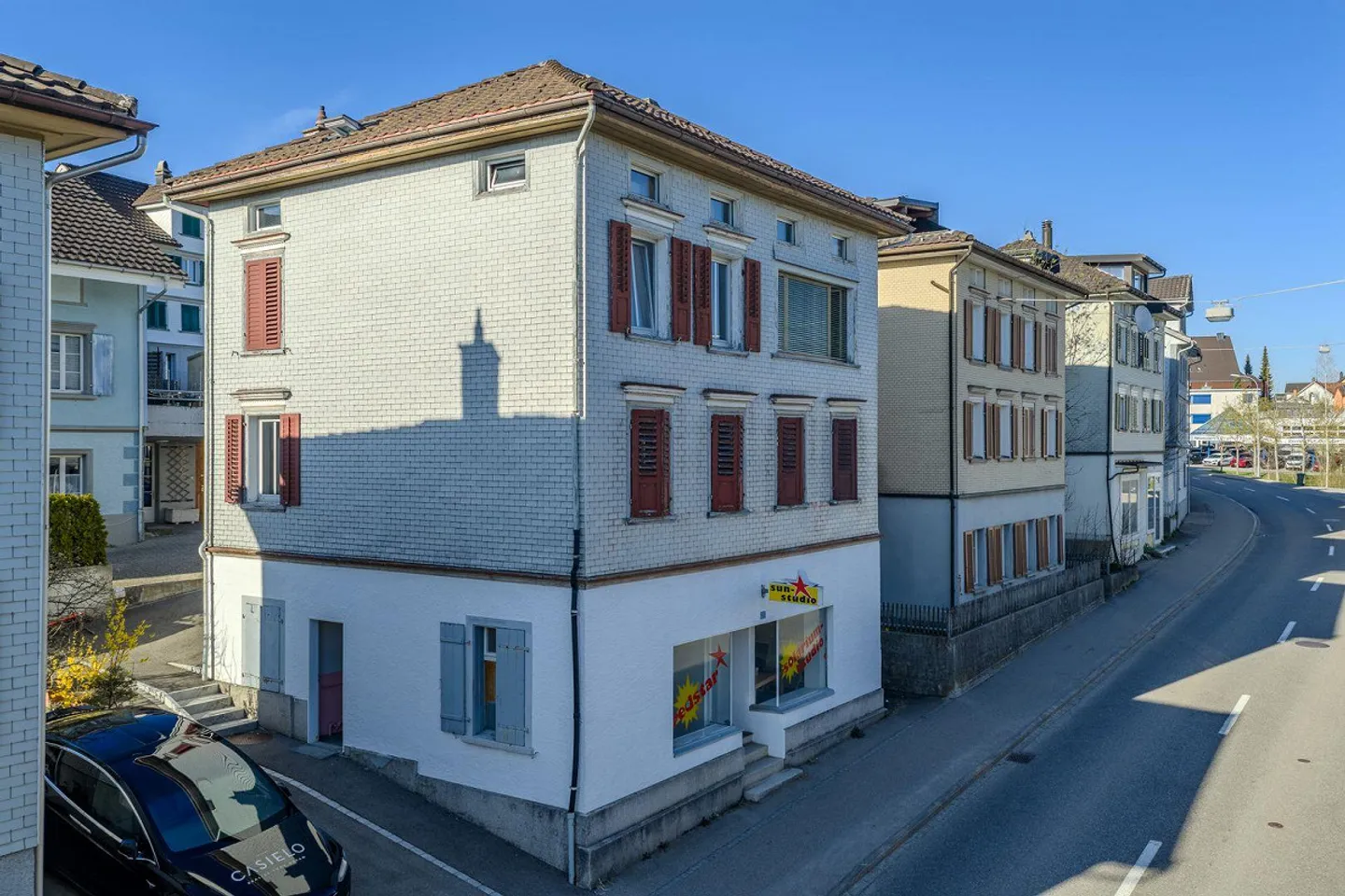 Immeuble multifamilial de 4 unités avec un rendement brut de 5,3 % dans un emplacement central - Photo 12 sur 13