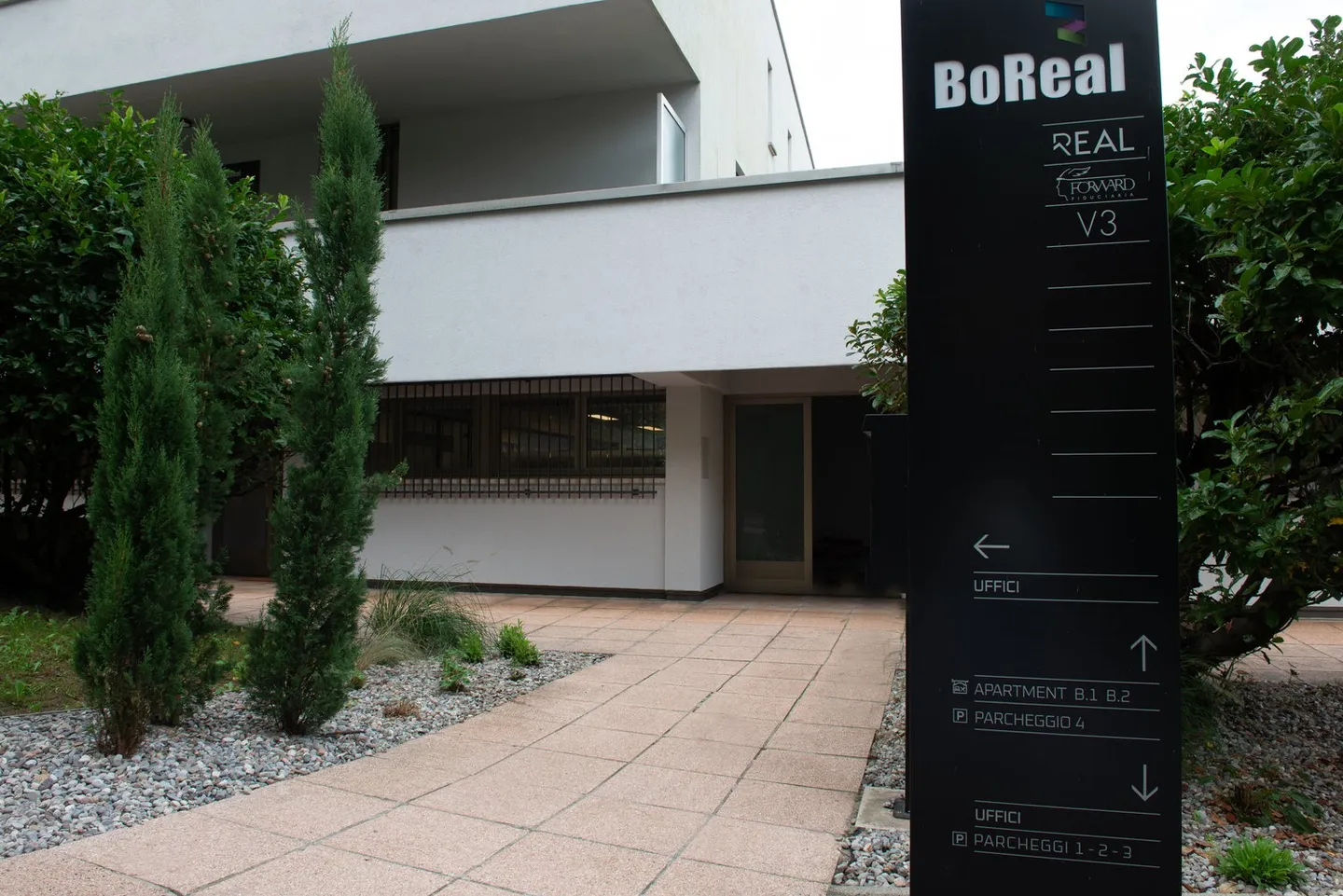 Office space in a strategic location for rent - Photo 3 of 8