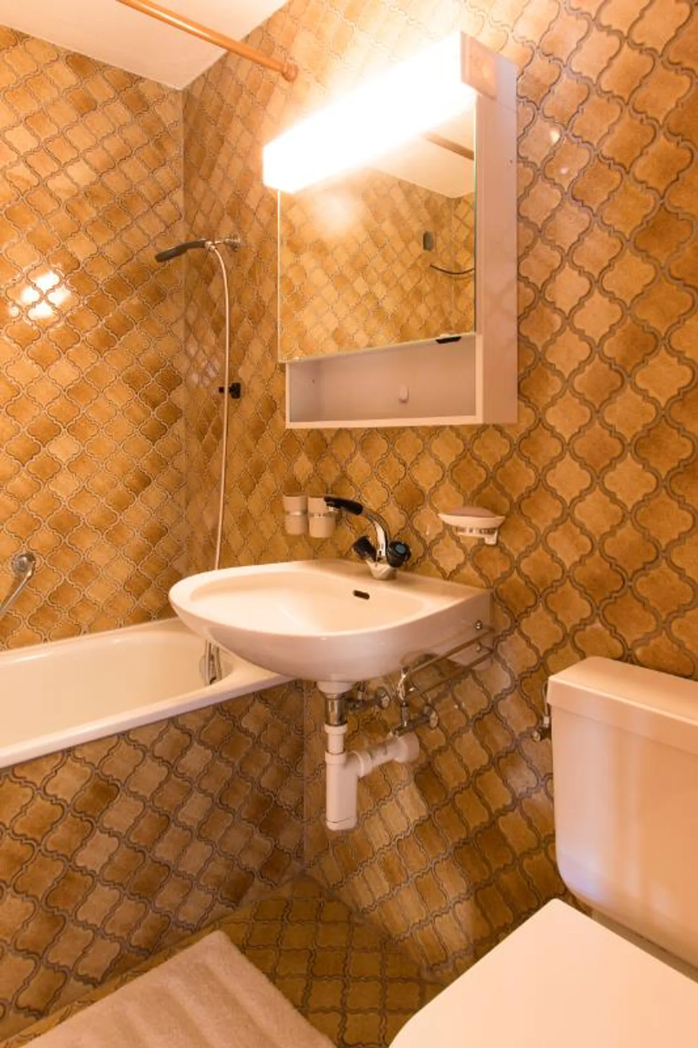 Appartamento in vendita - Foto 7 di 9