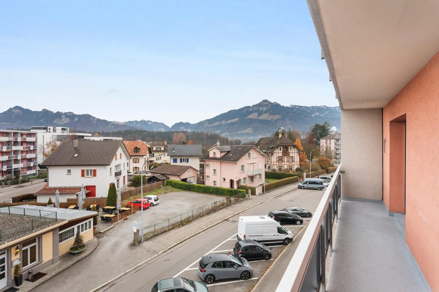 Appartement calme bien situé - Photo 1 sur 6