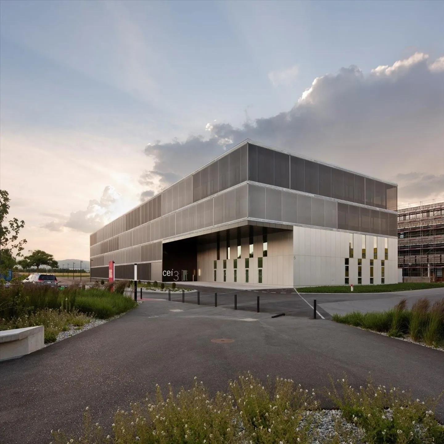 Spazi commerciali modulari da 58m2 a 93m2 - Foto 1 di 6