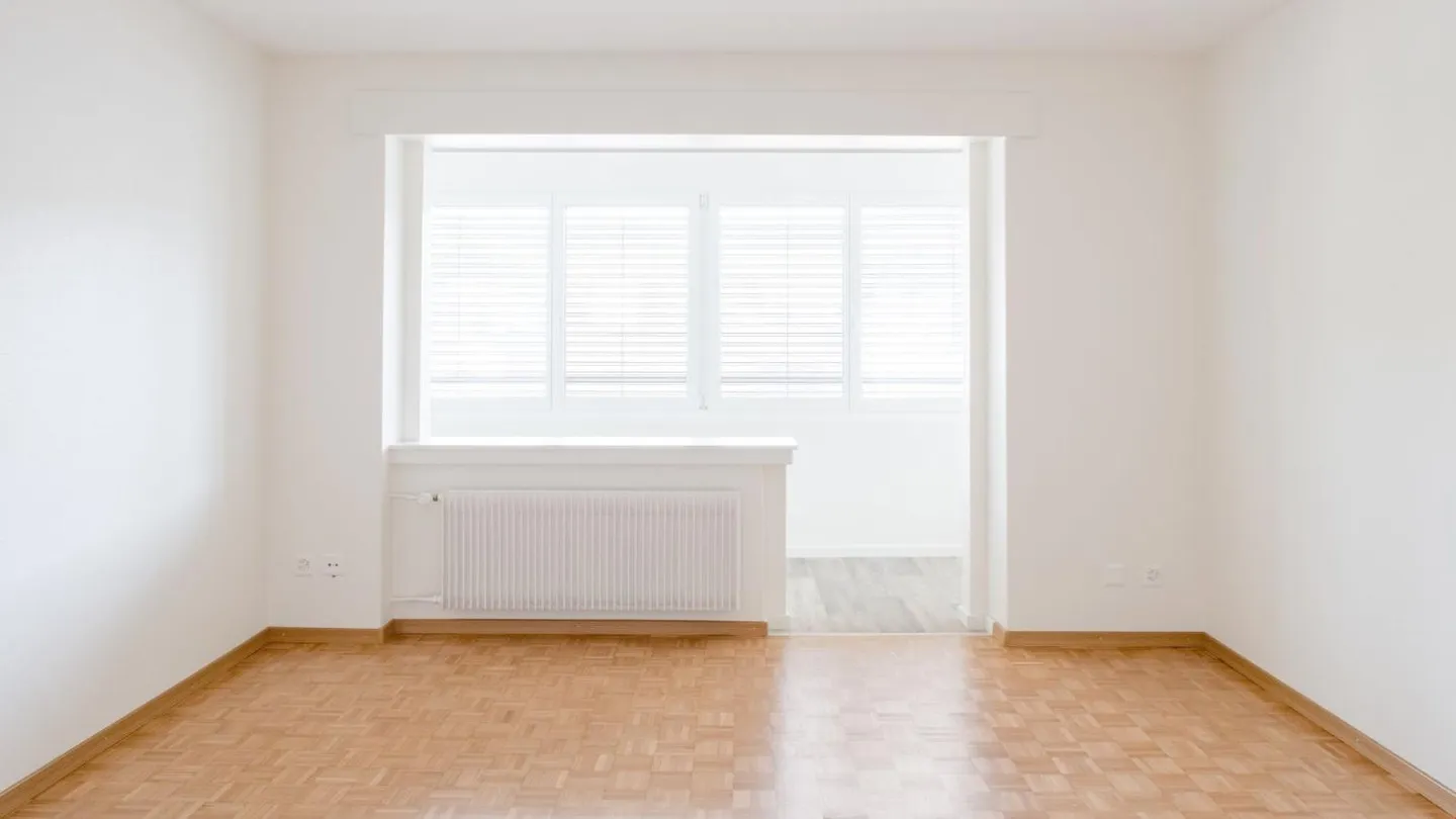 Helles Apartment mit Balkon - Foto 6 von 8
