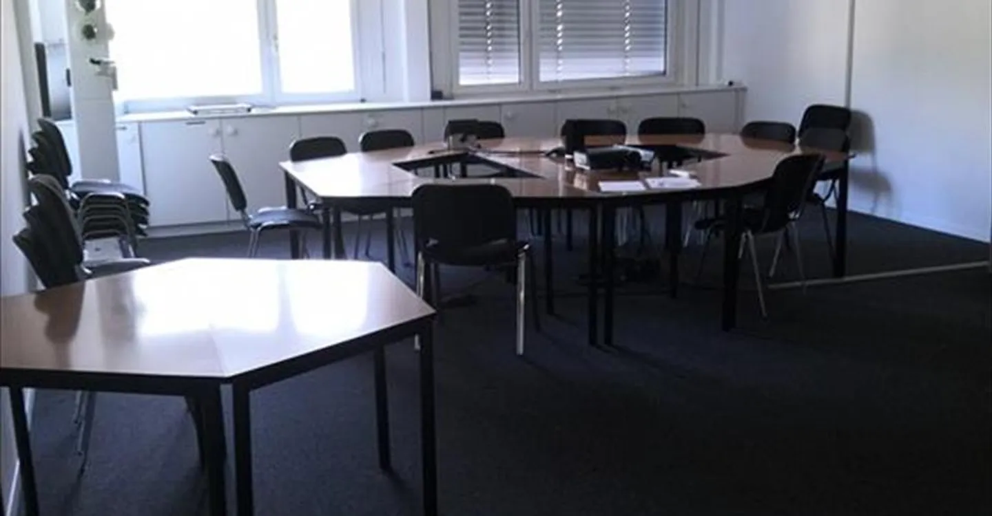 Mischgenutztes Gebäude mieten - Foto 4 von 6