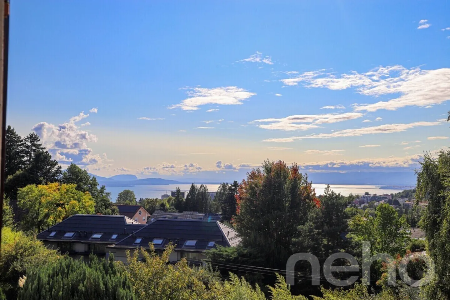 Appartement lumineux avec vue sur le lac à Chailly avec parking - Photo 9 sur 9