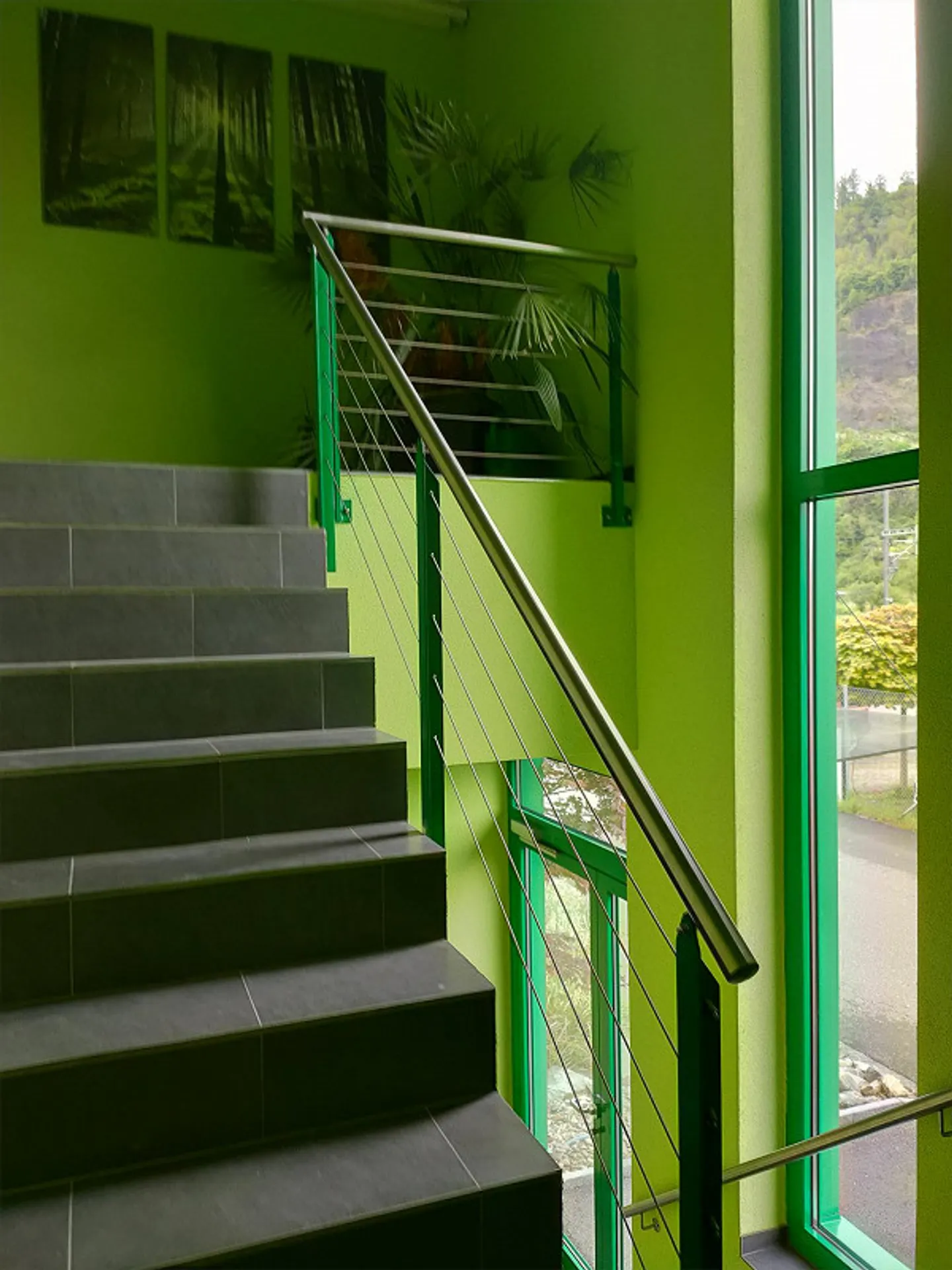 Grande ufficio moderno / spazio commerciale con cucina/doccia/WC - Foto 3 di 13