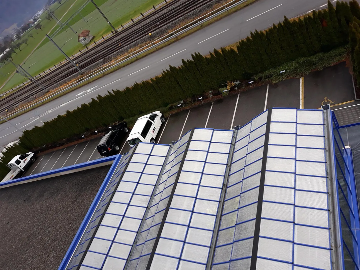 Grande ufficio moderno / spazio commerciale con cucina/doccia/WC - Foto 10 di 13