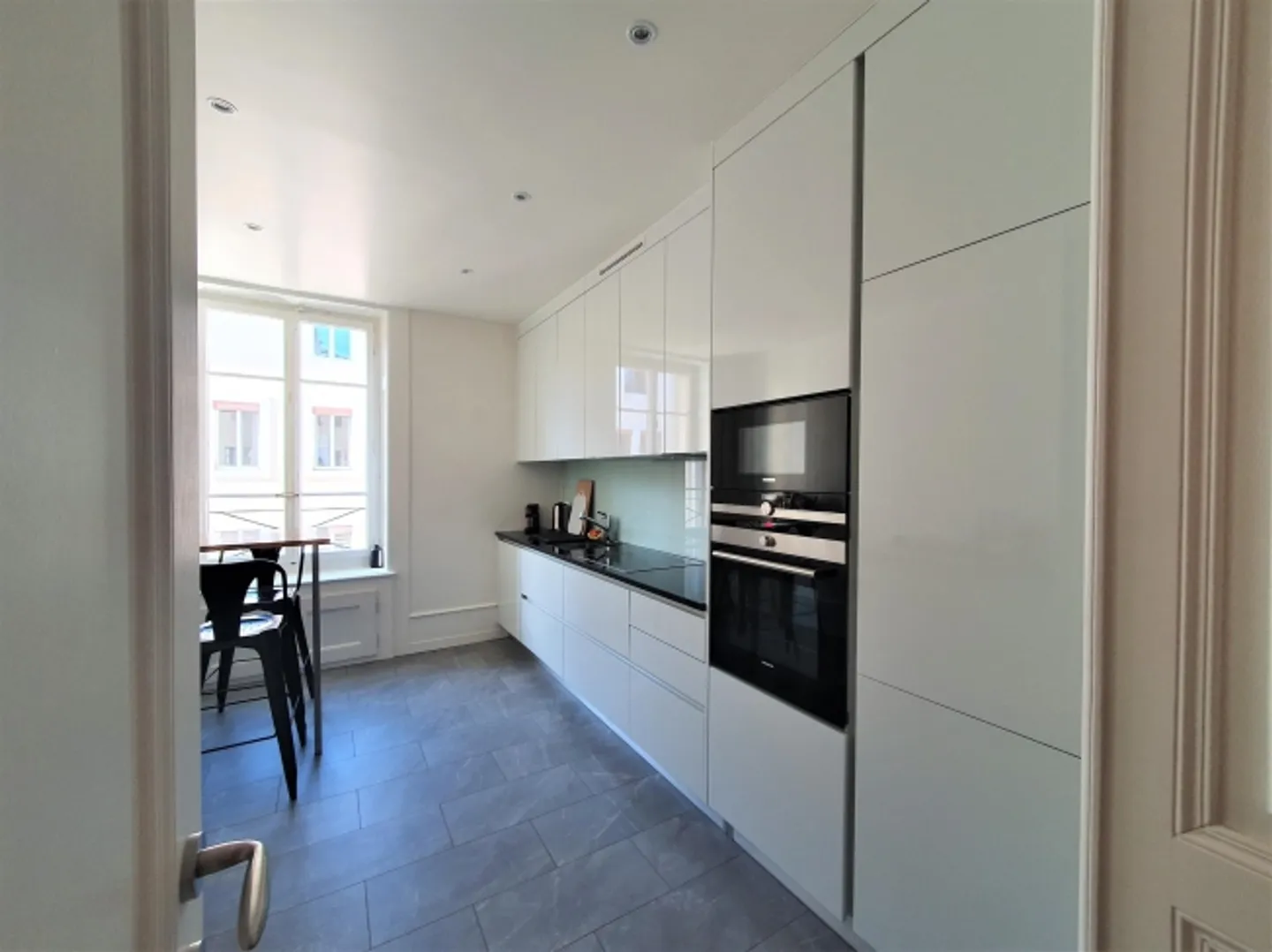 Splendido appartamento di 6 stanze - Foto 5 di 12