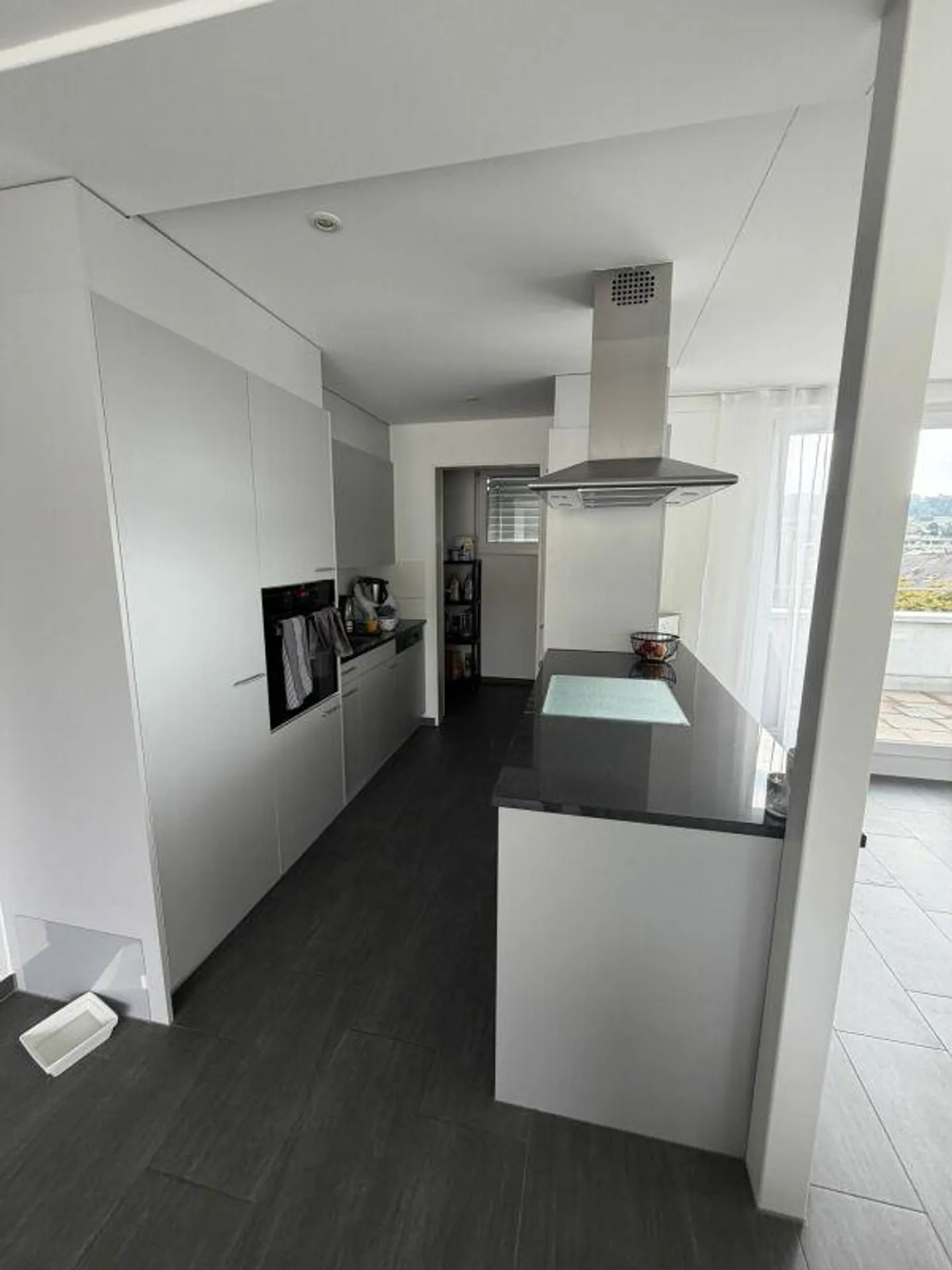 Here lives the Wow - 4.5-room attic in Hausen - Living above the ... - Photo 3 of 16