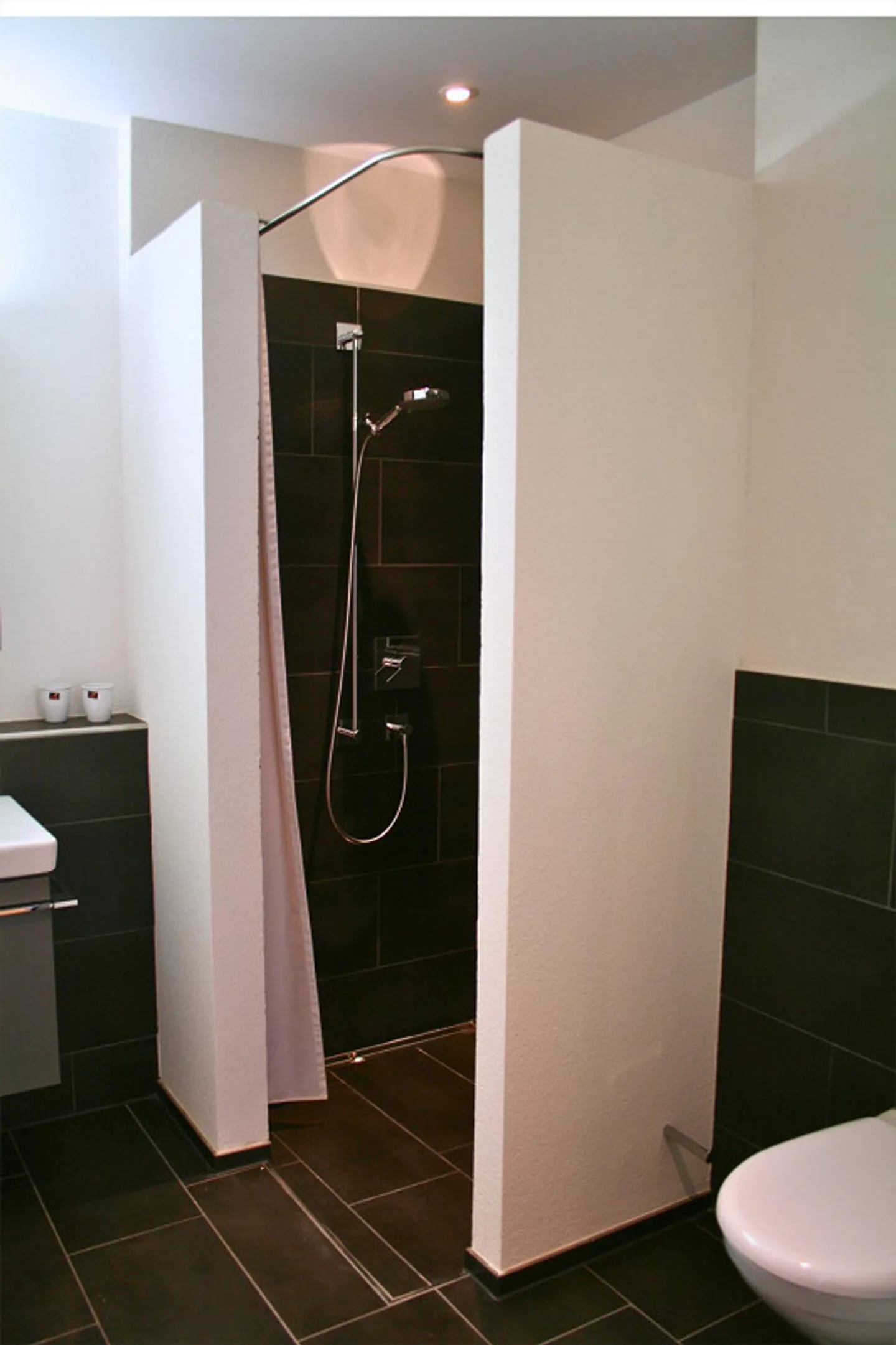 Geräumige Terrassenwohnung in Schaffhausen - Foto 7 von 11