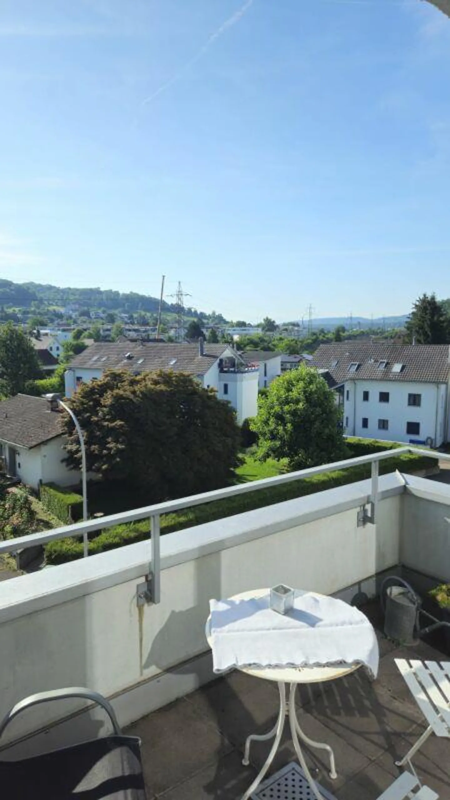 Here lives the Wow - 4.5-room attic in Hausen - Living above the ... - Photo 14 of 16