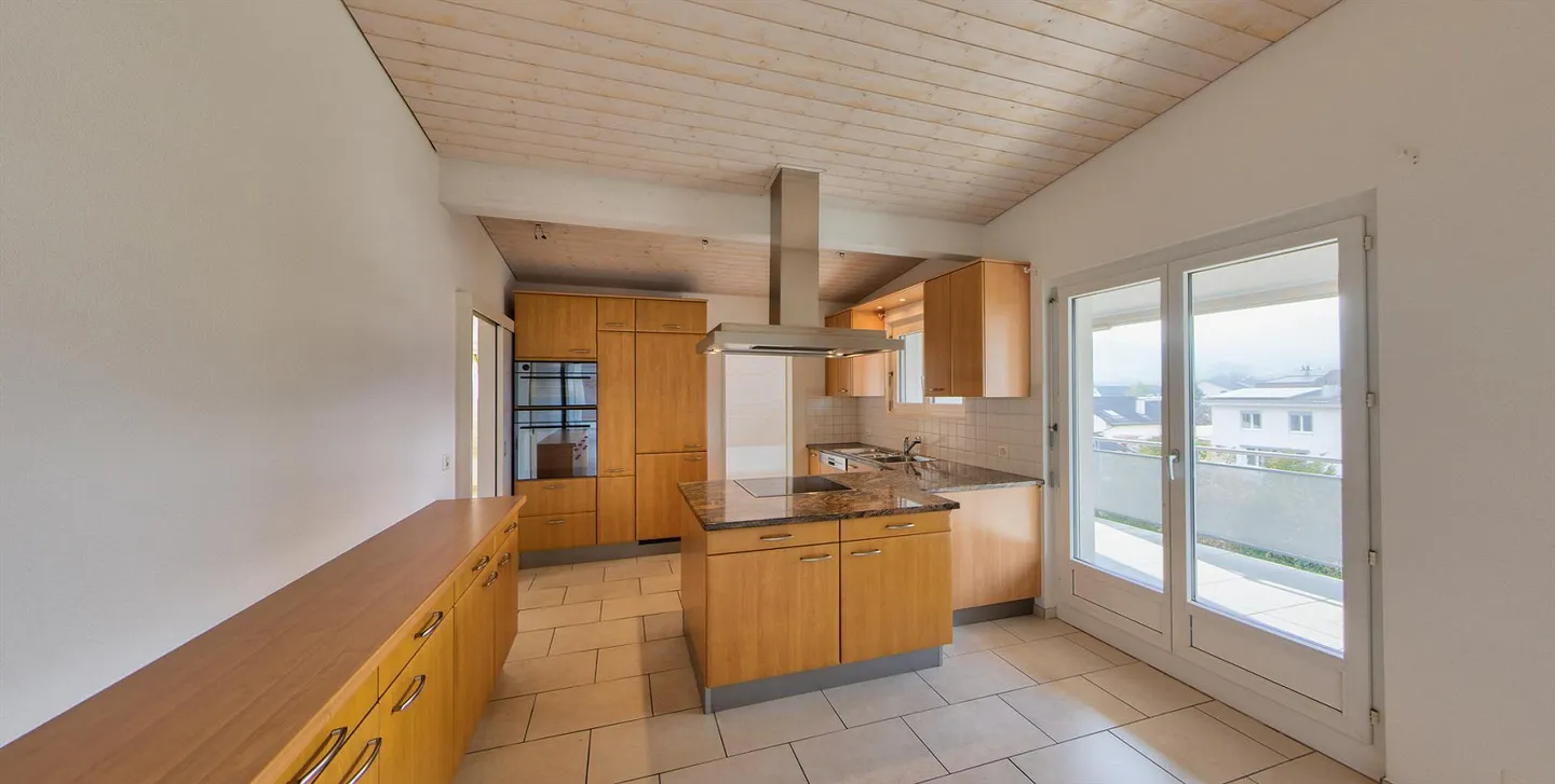 5,5 stanze, 175 m2, CHF 3'300.- - Foto 9 di 18