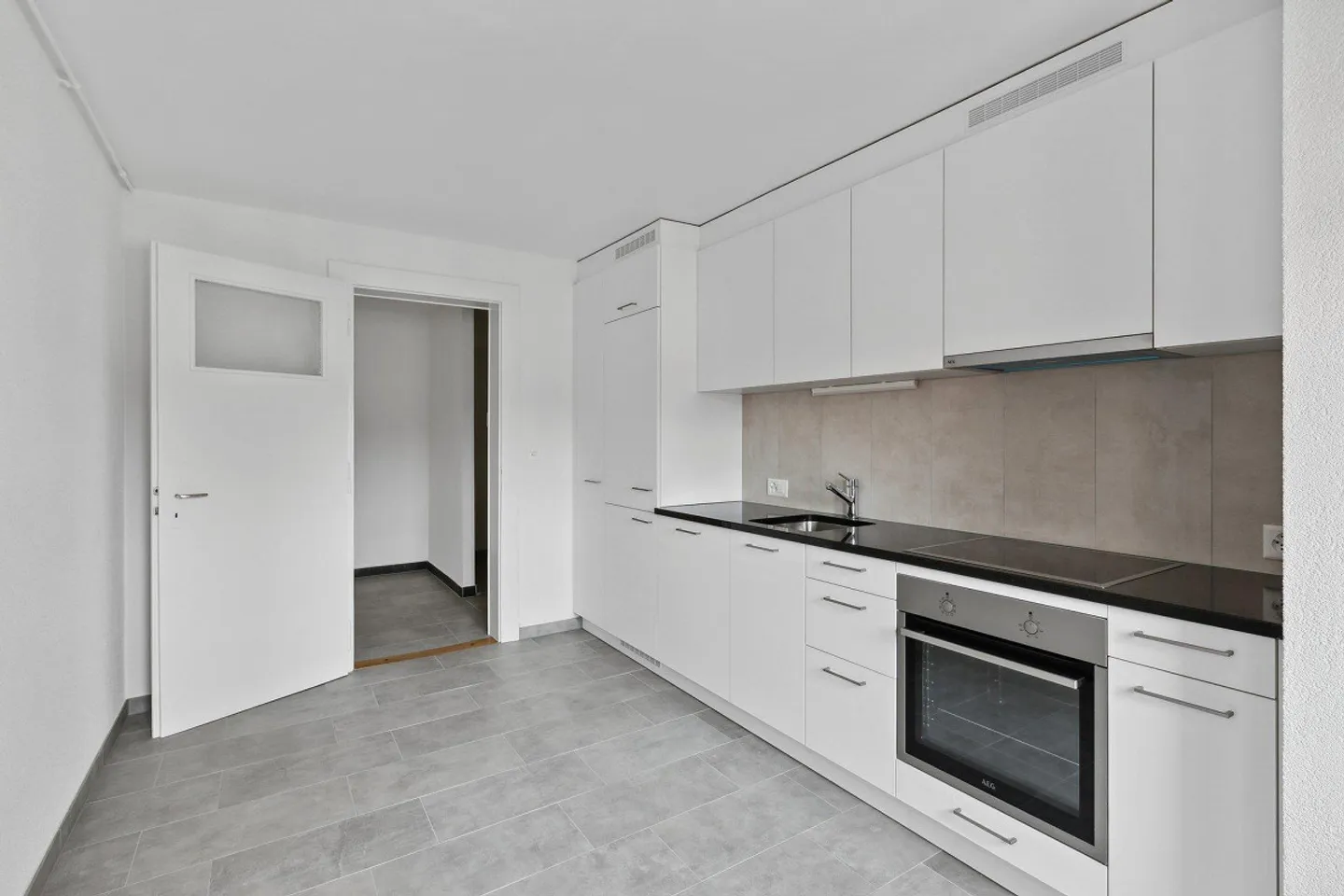 Appartamento Spazioso nel Cuore di Friburgo - Foto 2 di 4