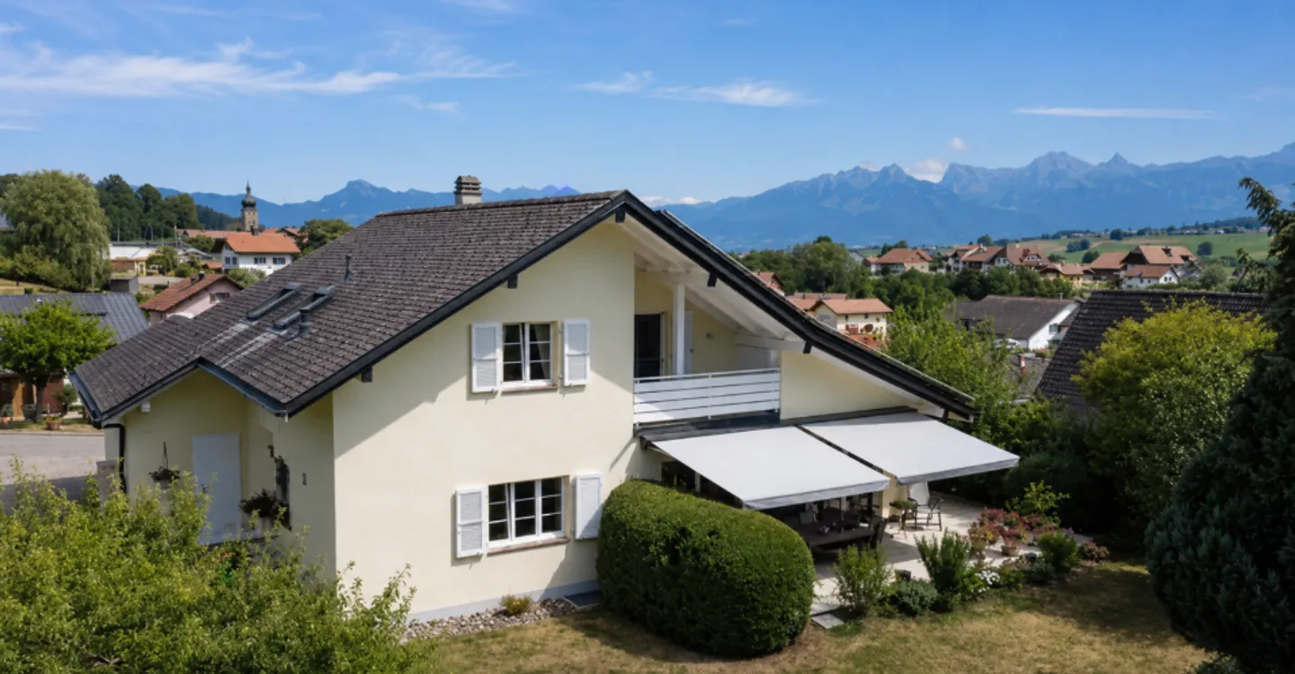 Individual villa of 7.5 rooms in Vaulruz - Photo 2 of 12