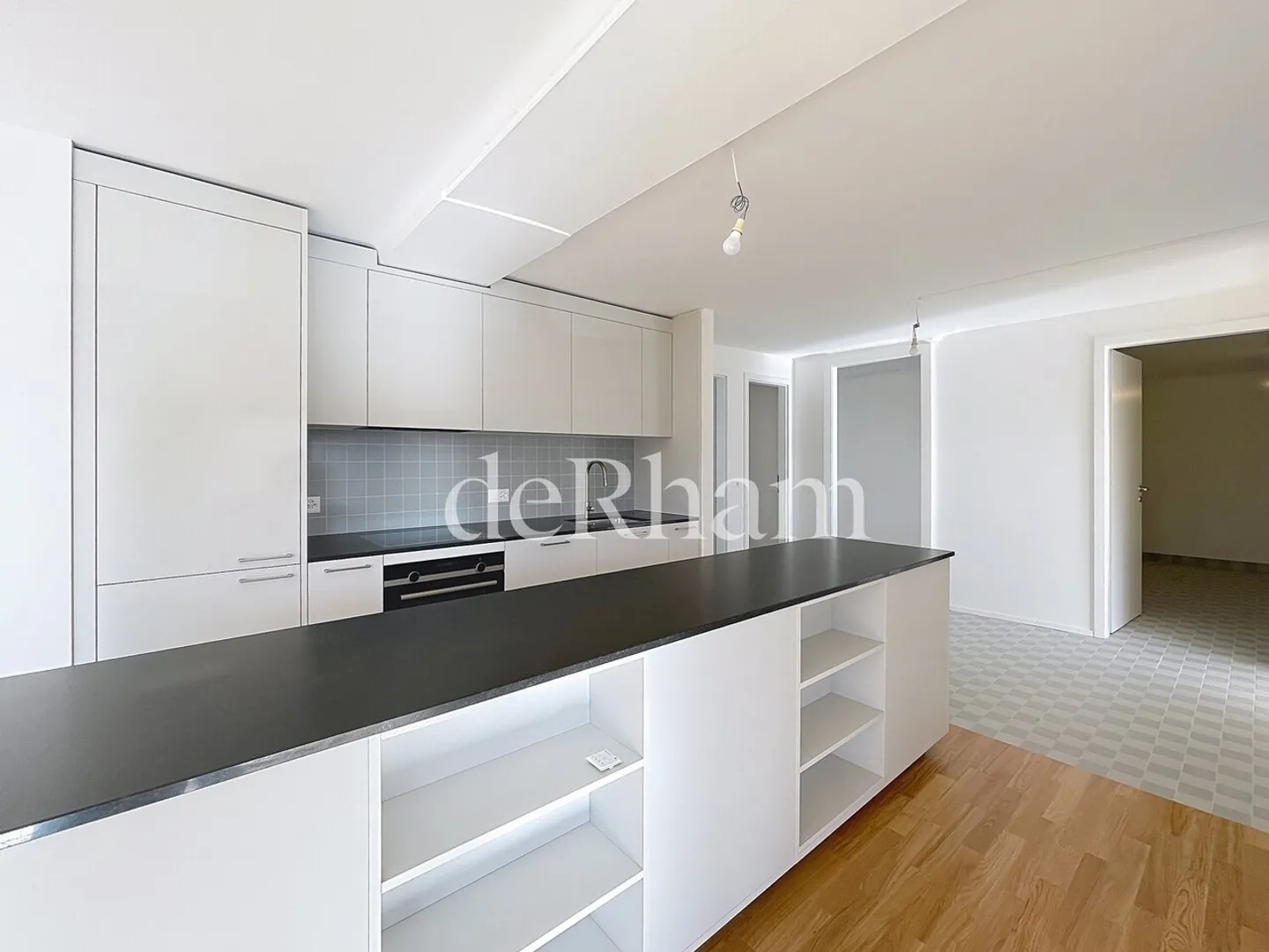 Beautiful 3.5 room fully renovated! - Photo 4 of 11