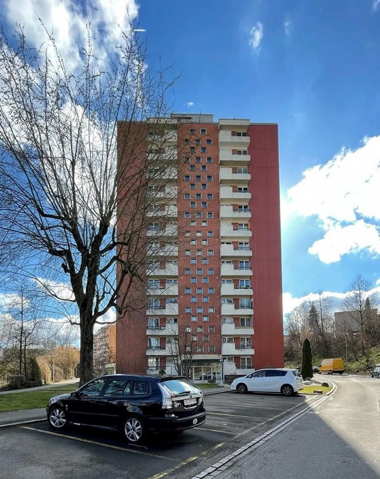 Appartamento 3.5 locali al 13° piano con vista su Dietikon - Foto 1 di 6