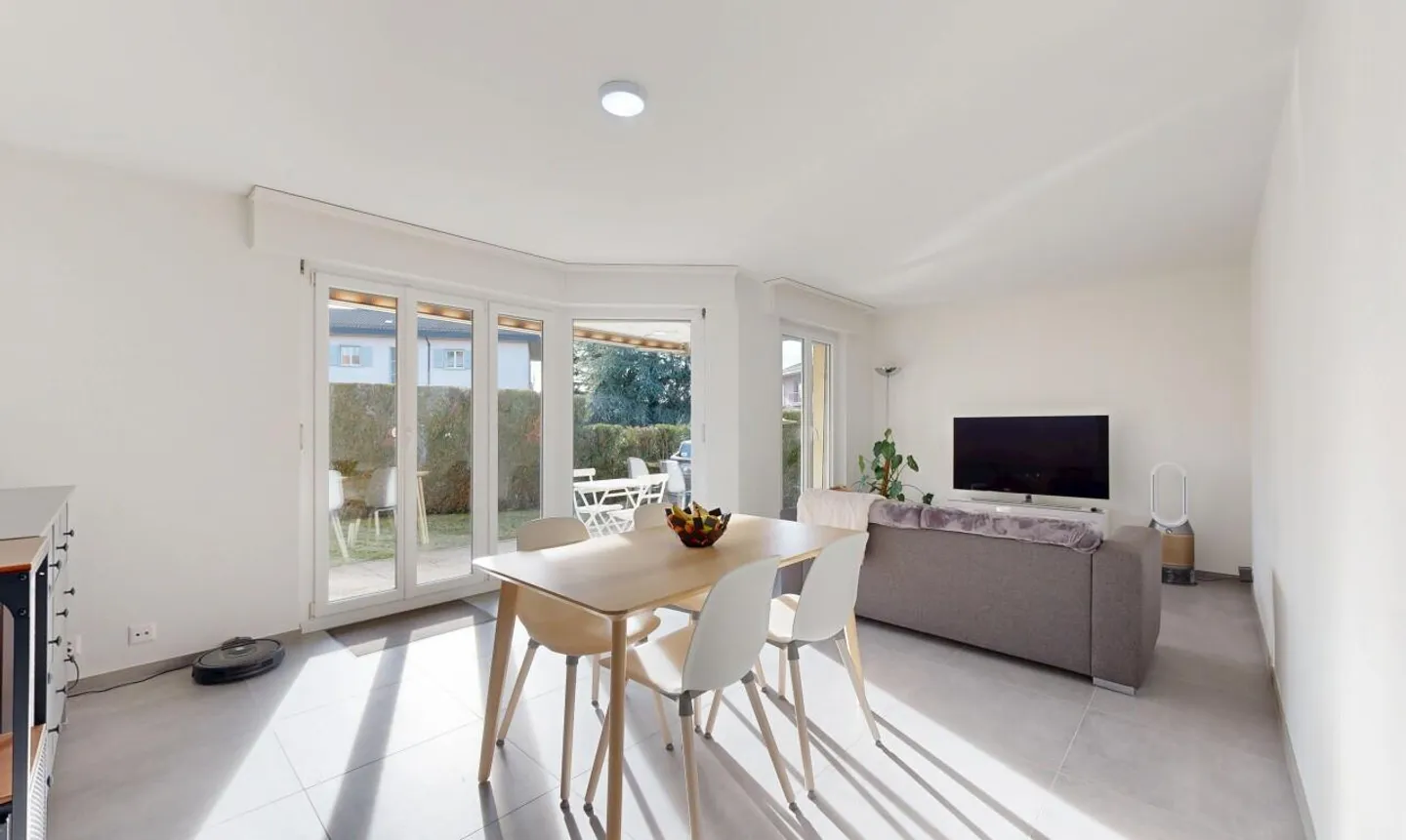 Bel appartement de 3,5pces en rez de jardin au calme absolu à Cheseaux - Photo 1 of 11