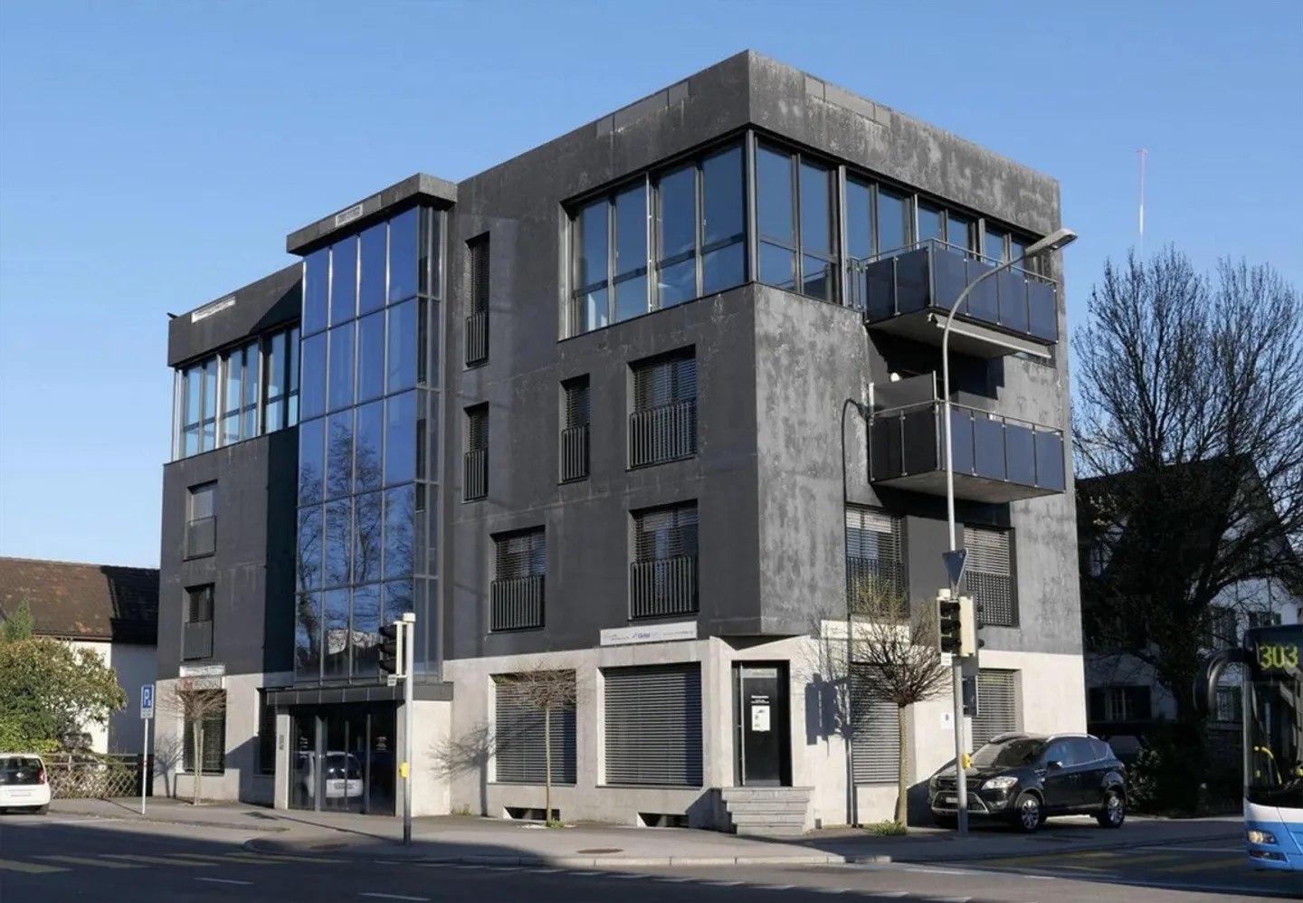 Vivere centrale: 3,5 stanze con balcone e stazione ferroviaria a distanza di cammino - Foto 1 di 10