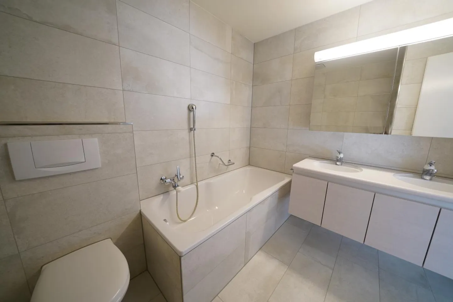 Apartment for rent - Photo 11 of 12