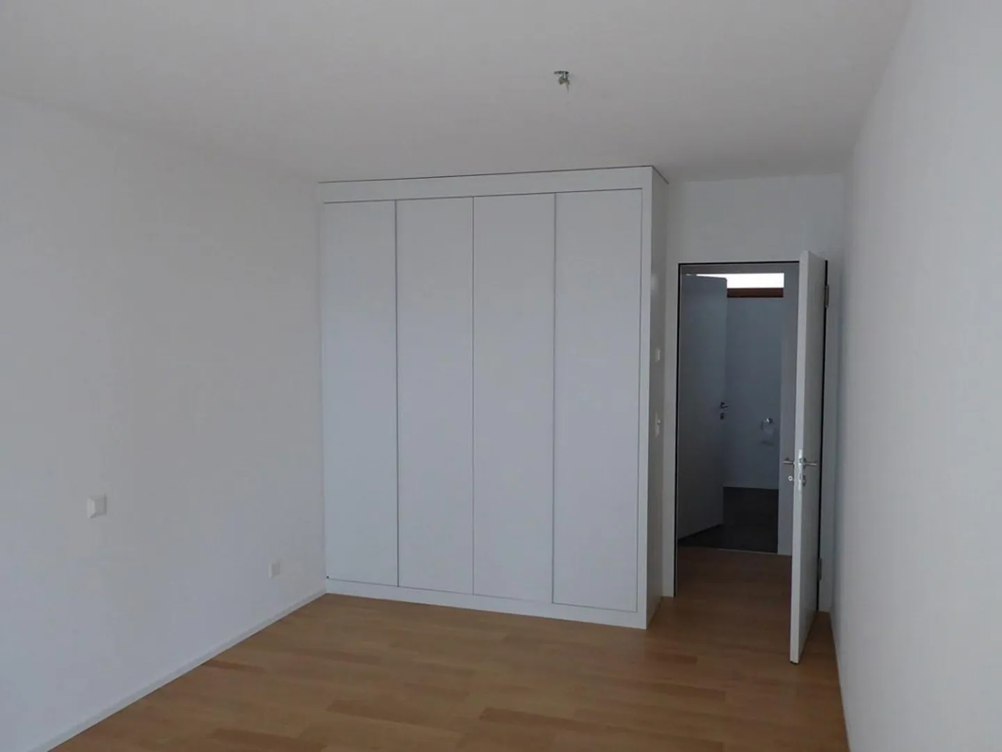 Appartement lumineux et de haute qualité de 4,5 pièces, d'environ 140 m2 avec grande terrasse - Photo 10 sur 19