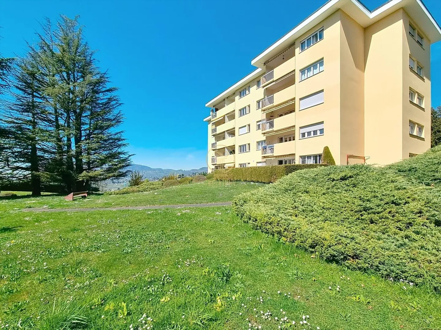CHERNEX - 4,5 camere con vista mozzafiato sul lago e sulle montagne - Foto 11 di 11