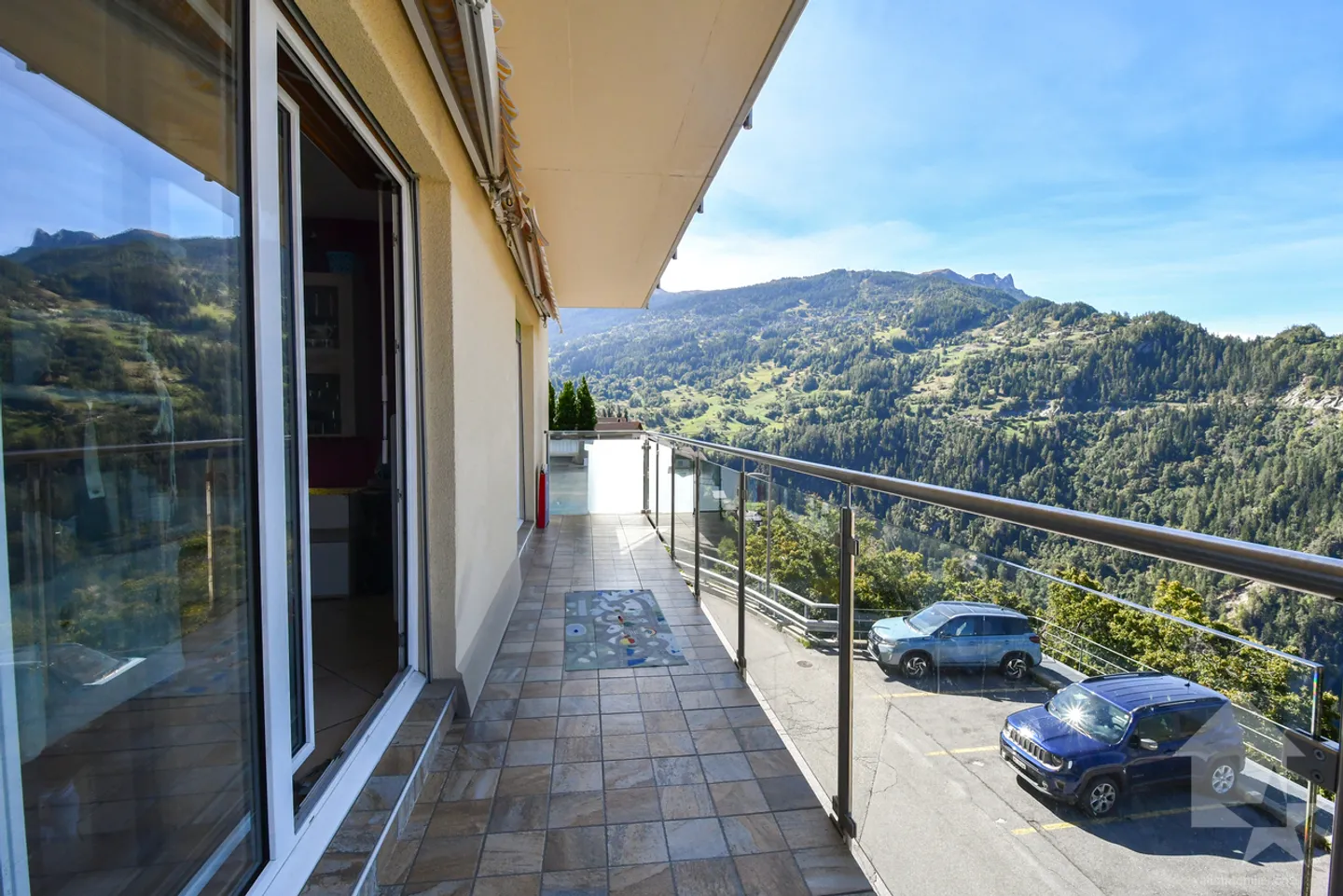 Appartamento spazioso di 4,5 stanze - Foto 1 di 8