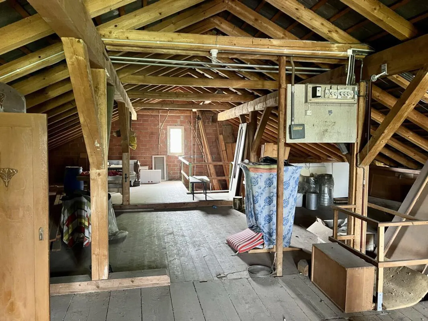 Proprietà con grande superficie di terreno e molto terreno edificabile - Foto 10 di 13