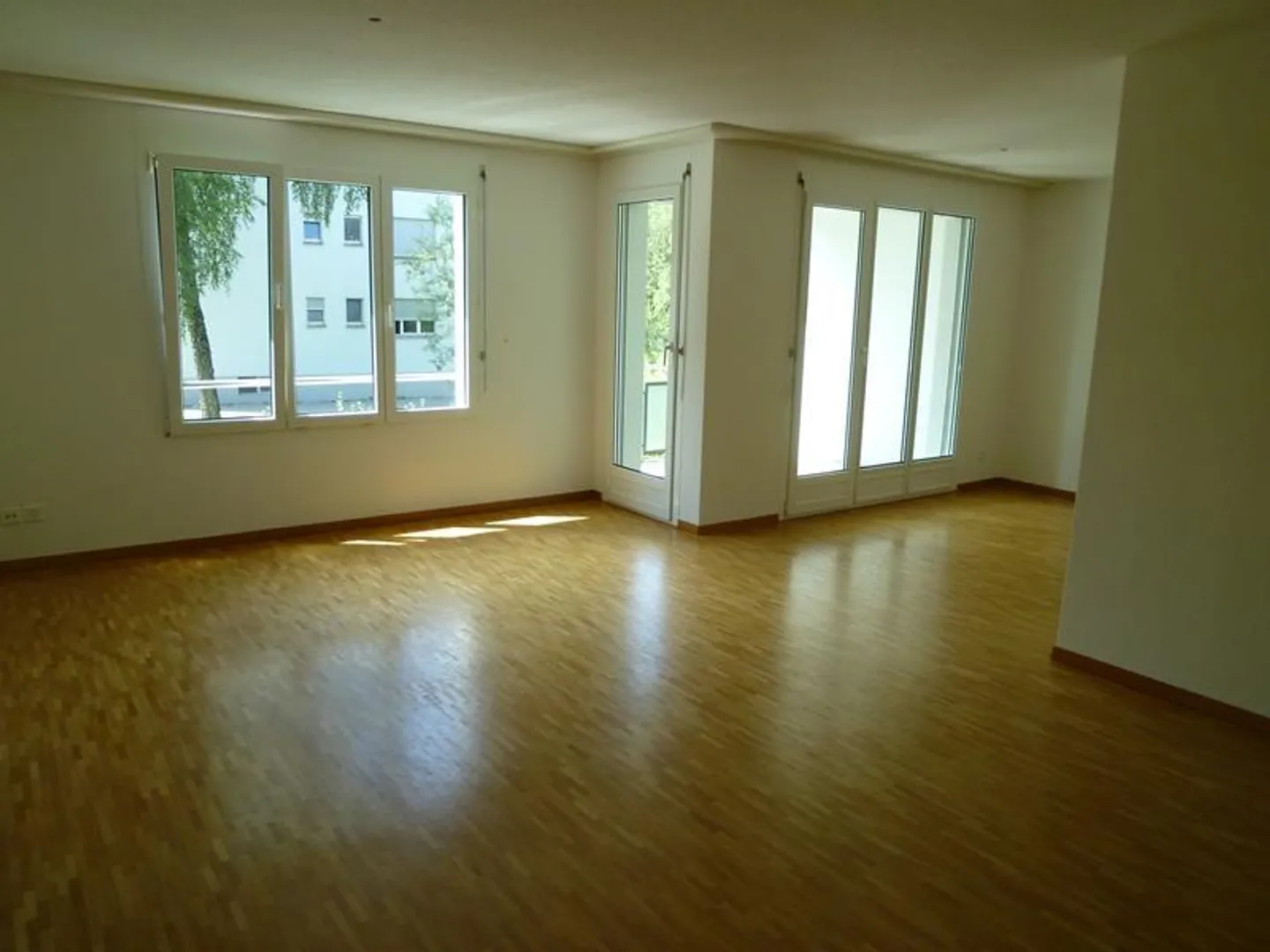 Appartamento 2.5 locali a Dübendorf - Foto 2 di 6