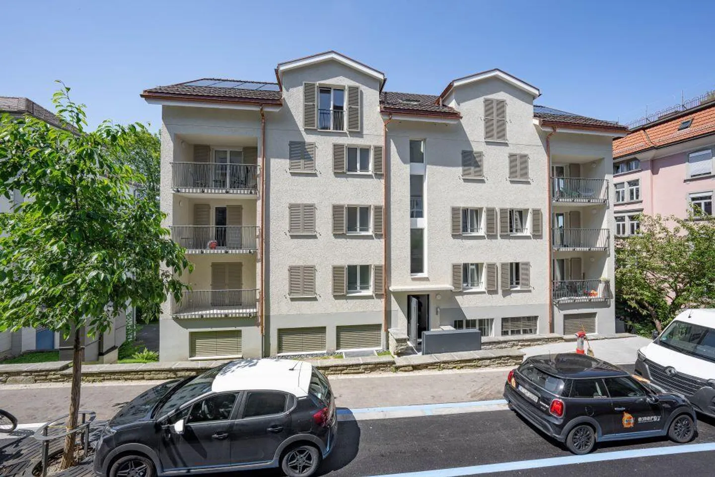 Modern home with style, recently renovated apartment in a central location - Photo 1 of 10