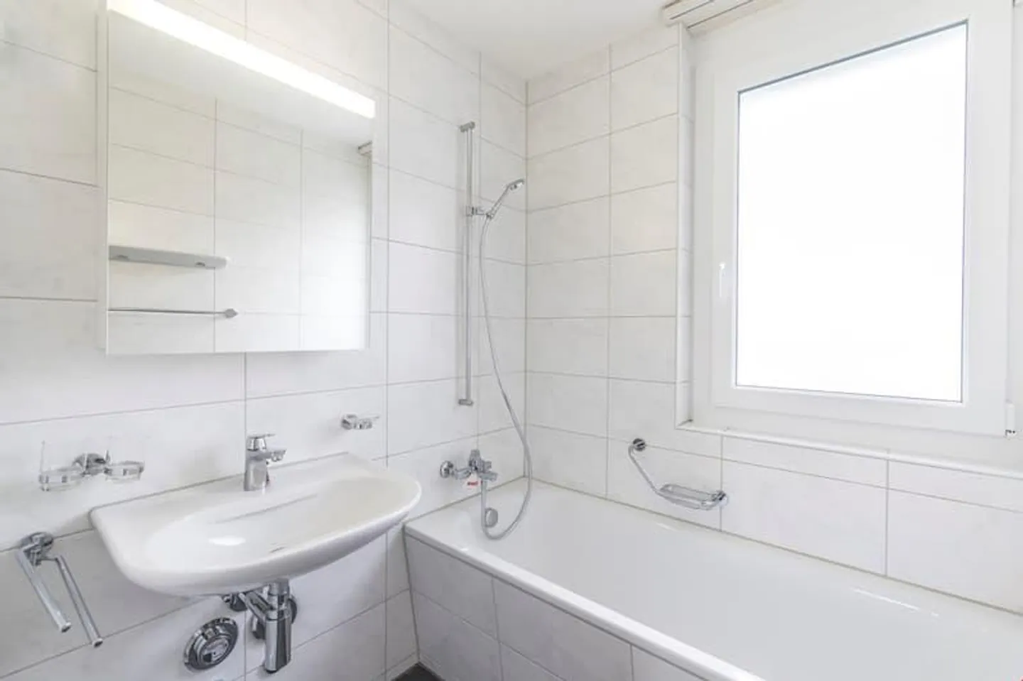 Belle appartement de 4,5 pièces au 1er étage à louer - Photo 2 sur 6