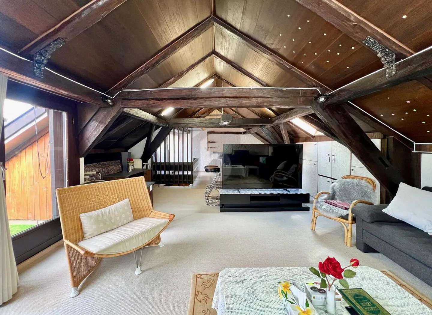 PRICE HIT! SUNNY IN THE HEART OF THE VILLAGE - Photo 3 of 6