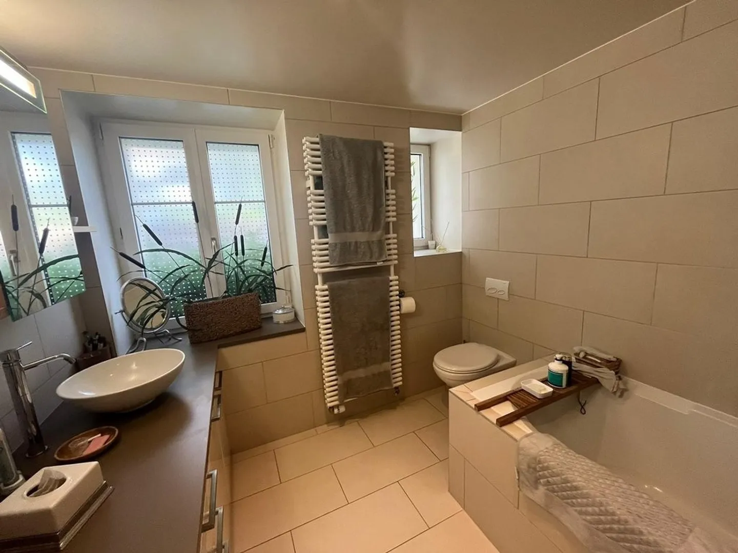 Magnificent furnished accommodation in the countryside with private garden - Photo 6 of 11