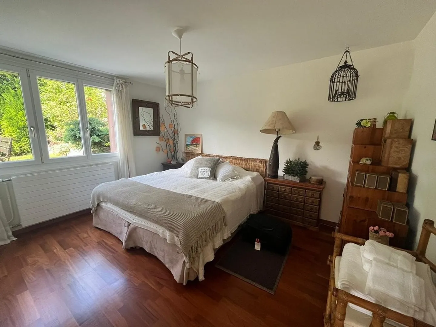 Magnificent furnished accommodation in the countryside with private garden - Photo 9 of 11