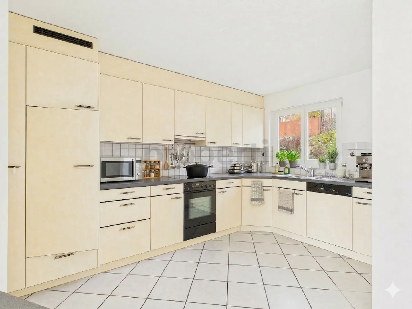 Family Happiness in the Green: Spacious End-of-Terrace House with Private Garden Paradise - Photo 7 of 13